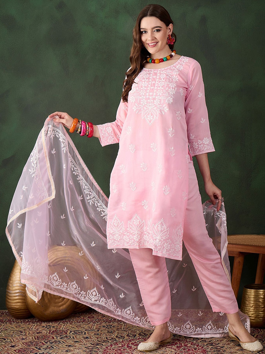 HERE&NOW Floral Embroidered Straight Thread Work Kurta With Salwar And Dupatta, Pink
HERE&NOW Floral Embroidered Straight Thread Work Kurta With Salwar And Dupatta, Pink