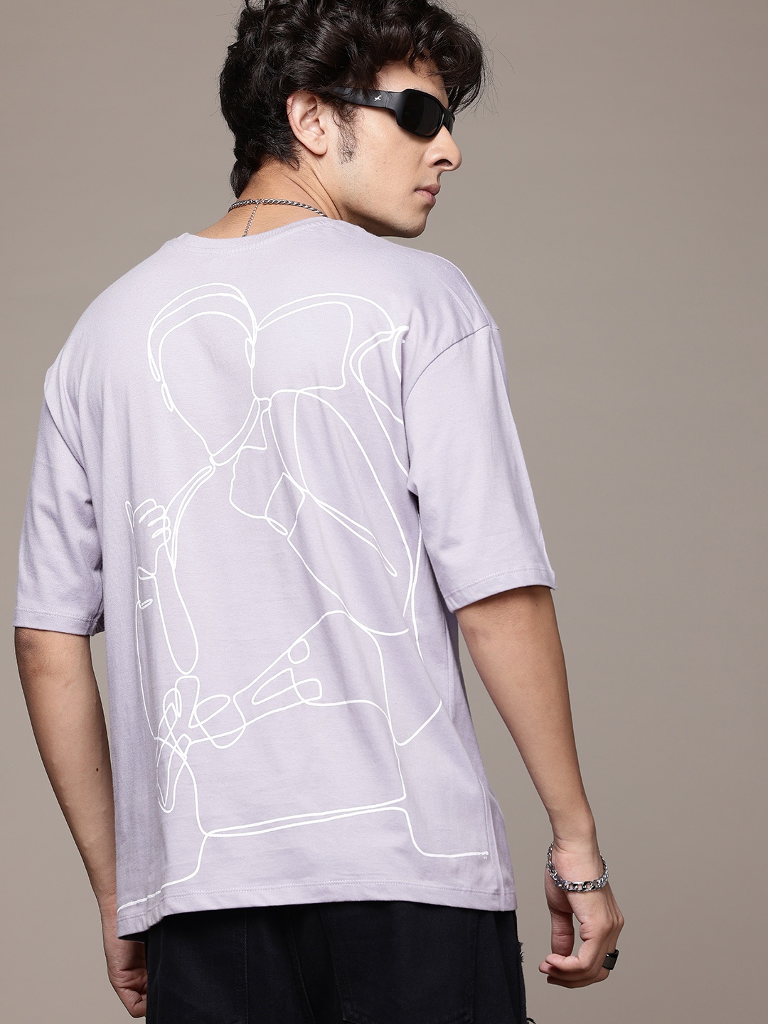 The Roadster Lifestyle Co. Printed Drop-Shoulder Sleeves Pure Cotton Relaxed T-shirt, Lavender
The Roadster Lifestyle Co. Printed Drop-Shoulder Sleeves Pure Cotton Relaxed T-shirt, Lavender
