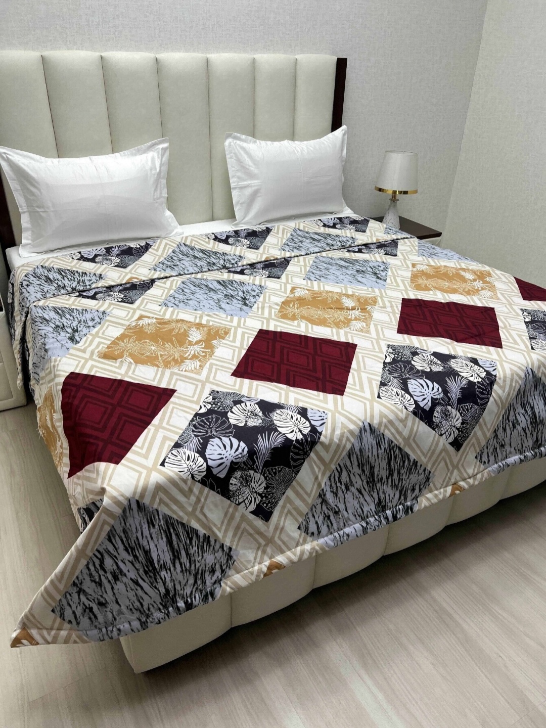 Pure Decor Comfy White Floral Printed 300 GSM Microfiber AC Room Double King Bed Comforter
Pure Decor Comfy White Floral Printed 300 GSM Microfiber AC Room Double King Bed Comforter