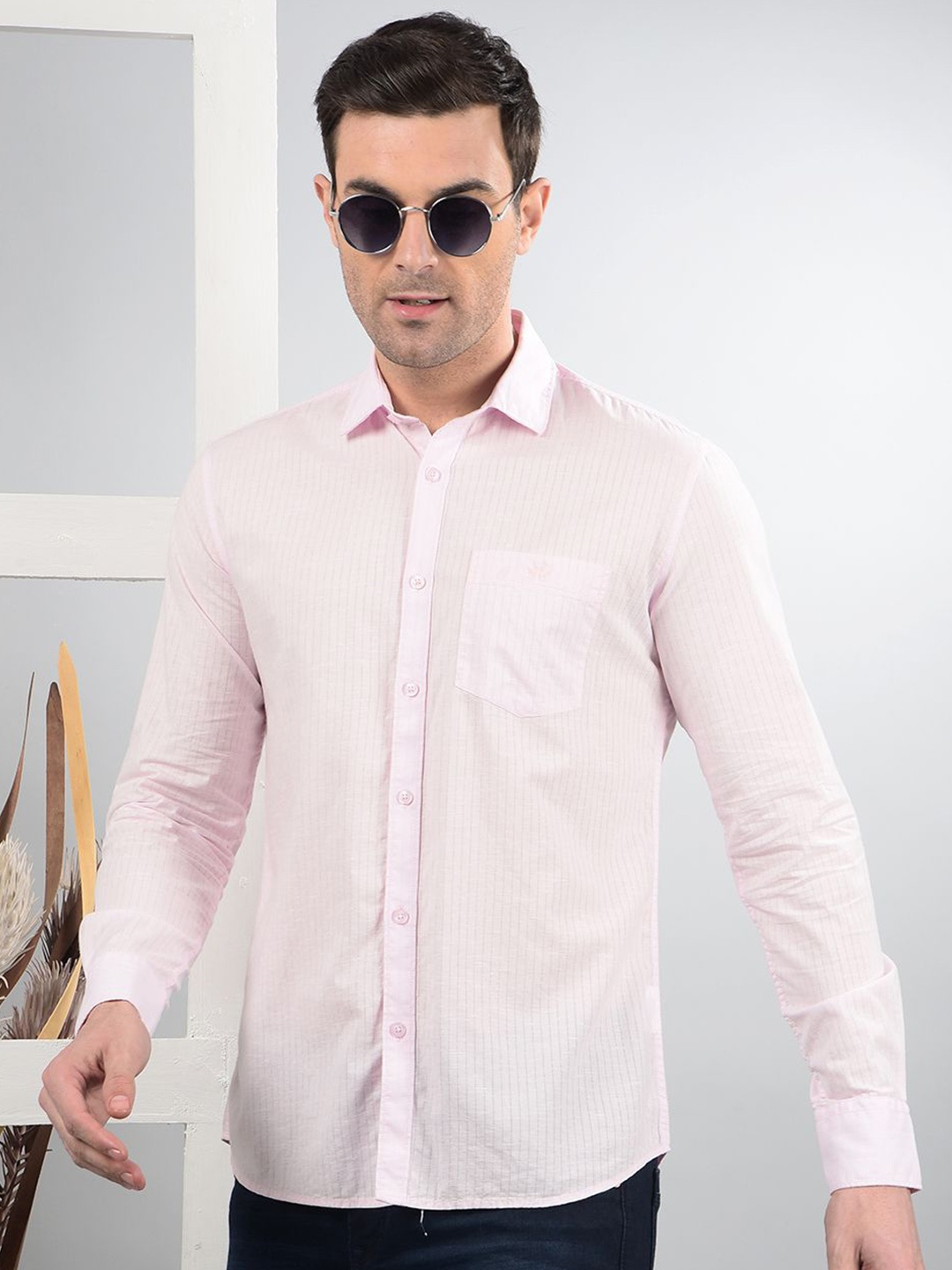 Crimsoune Club Men Classic Slim Fit Spread Collar Vertical Striped Cotton Casual Shirt, Pink
Crimsoune Club Men Classic Slim Fit Spread Collar Vertical Striped Cotton Casual Shirt, Pink