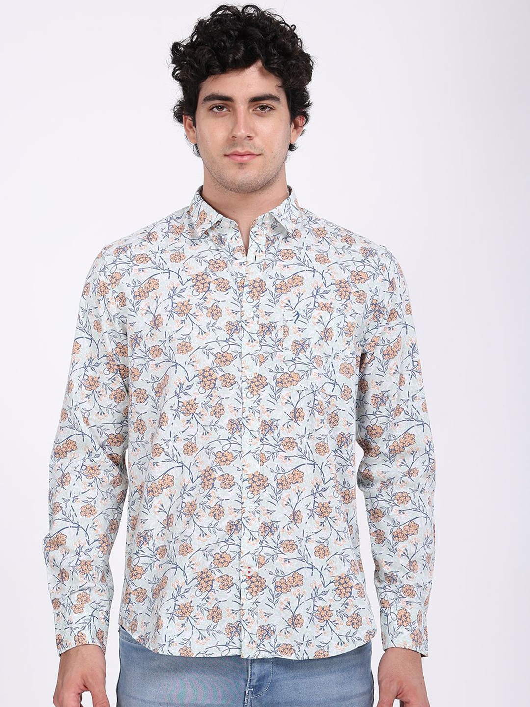 Indian Terrain Men Classic Fit Spread Collar Floral Printed Cotton Casual Shirt, Green
Indian Terrain Men Classic Fit Spread Collar Floral Printed Cotton Casual Shirt, Green