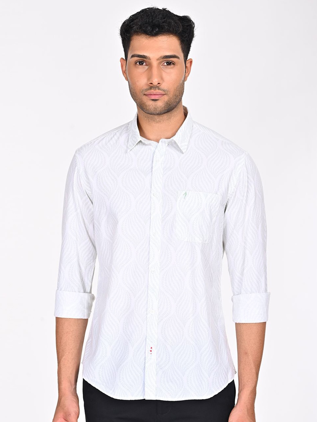 Indian Terrain Men Classic Fit Spread Collar Abstract Printed Cotton Casual Shirt, White
Indian Terrain Men Classic Fit Spread Collar Abstract Printed Cotton Casual Shirt, White