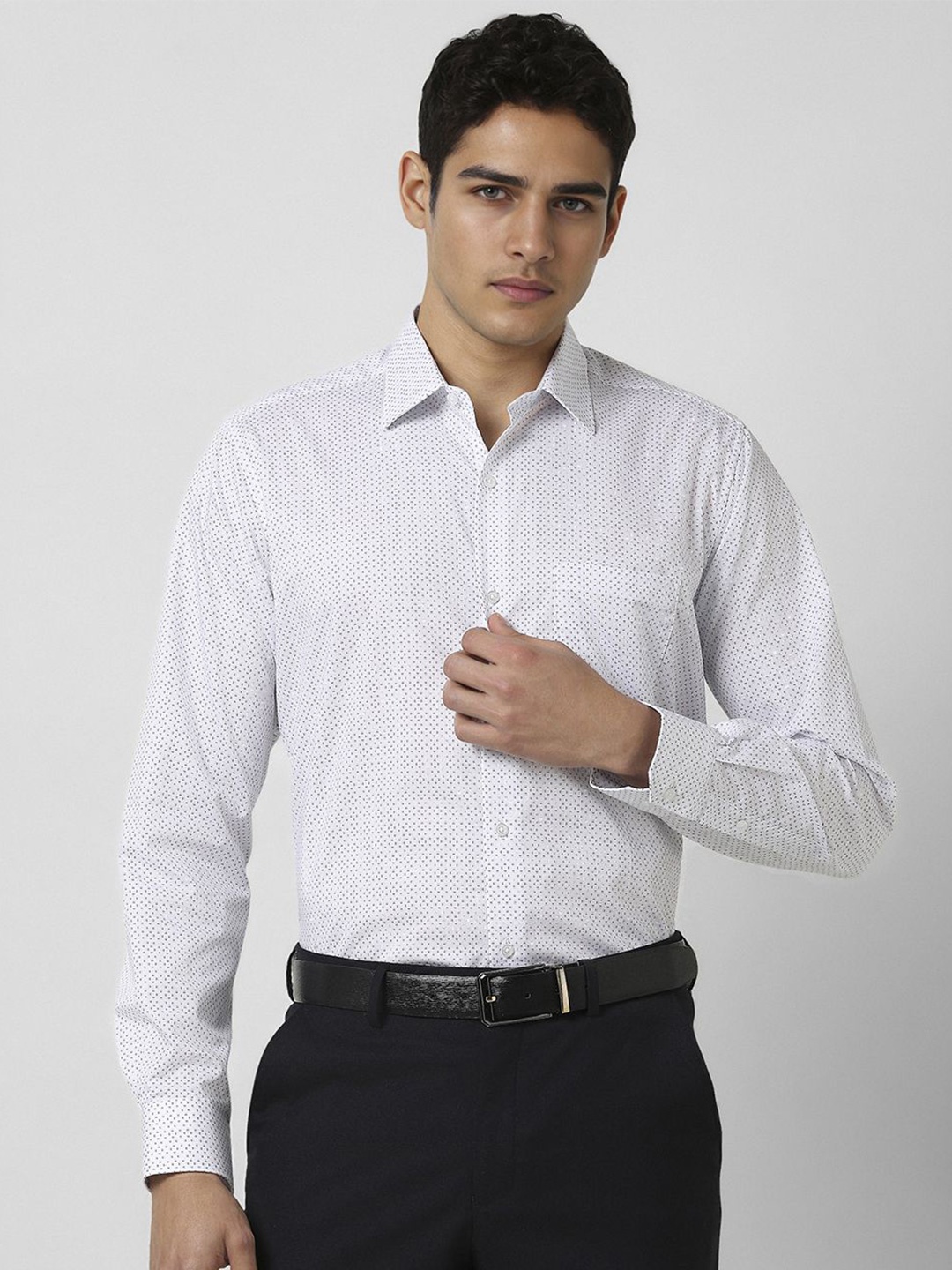 Van Heusen Men Regular Fit Spread Collar Abstract Printed Cotton Formal Shirt, White
Van Heusen Men Regular Fit Spread Collar Abstract Printed Cotton Formal Shirt, White
