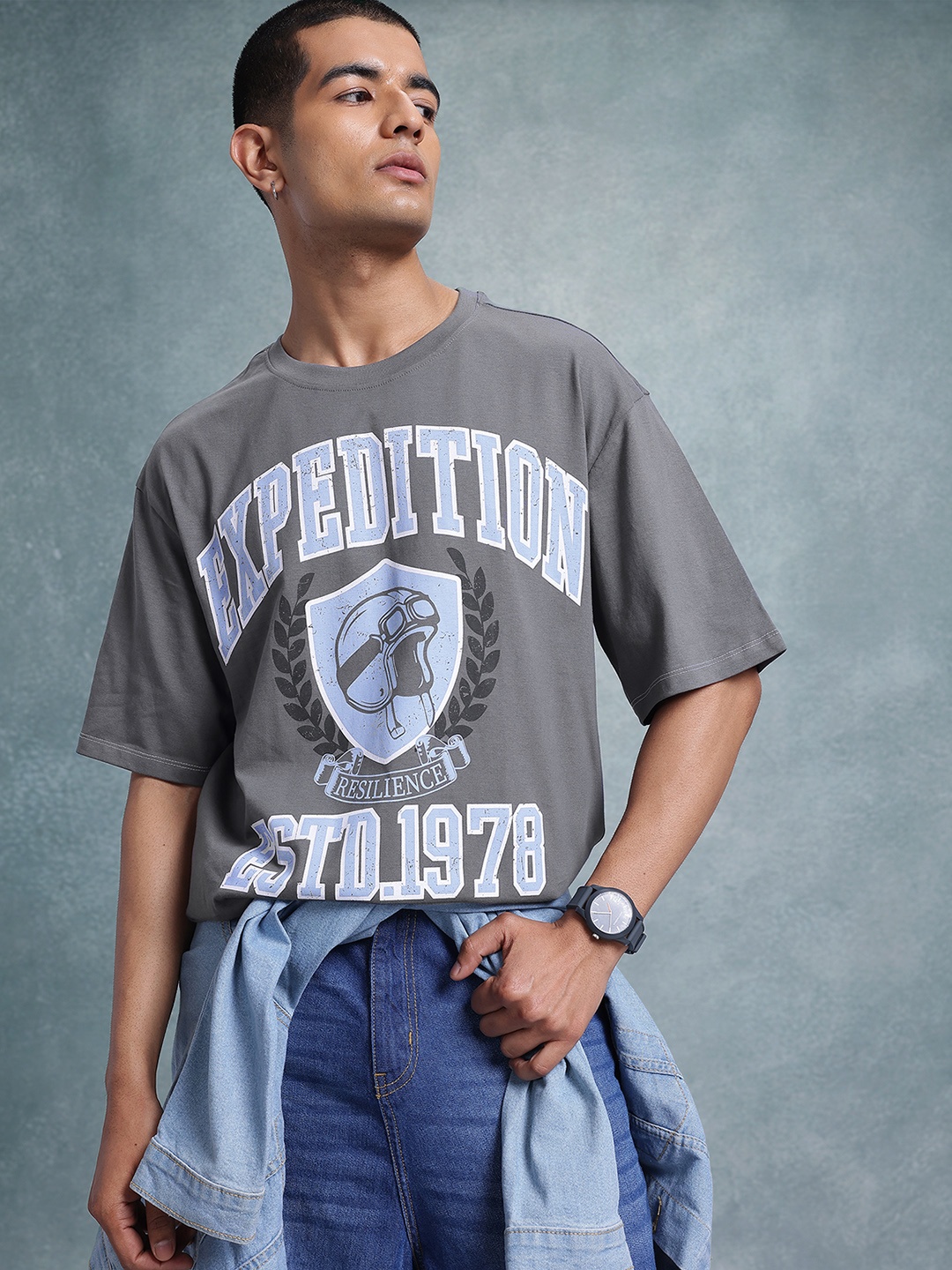 The Roadster Life Co. Printed Drop-Shoulder Sleeves Pure Cotton Relaxed T-shirt, Grey
The Roadster Life Co. Printed Drop-Shoulder Sleeves Pure Cotton Relaxed T-shirt, Grey