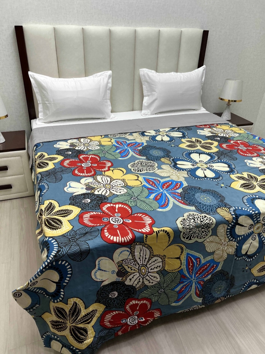 Pure Decor Comfy Fur Blue Printed 180 GSM Microfiber AC Room Double King Bed Comforter
Pure Decor Comfy Fur Blue Printed 180 GSM Microfiber AC Room Double King Bed Comforter