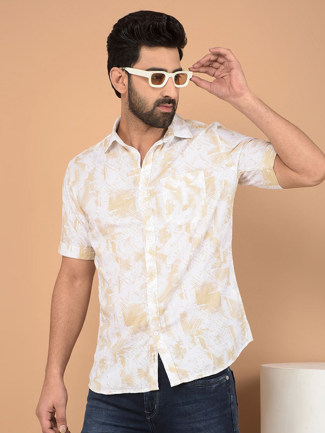 Crimsoune Club Men Classic Slim Fit Spread Collar Abstract Printed Cotton Casual Shirt, Beige
Crimsoune Club Men Classic Slim Fit Spread Collar Abstract Printed Cotton Casual Shirt, Beige