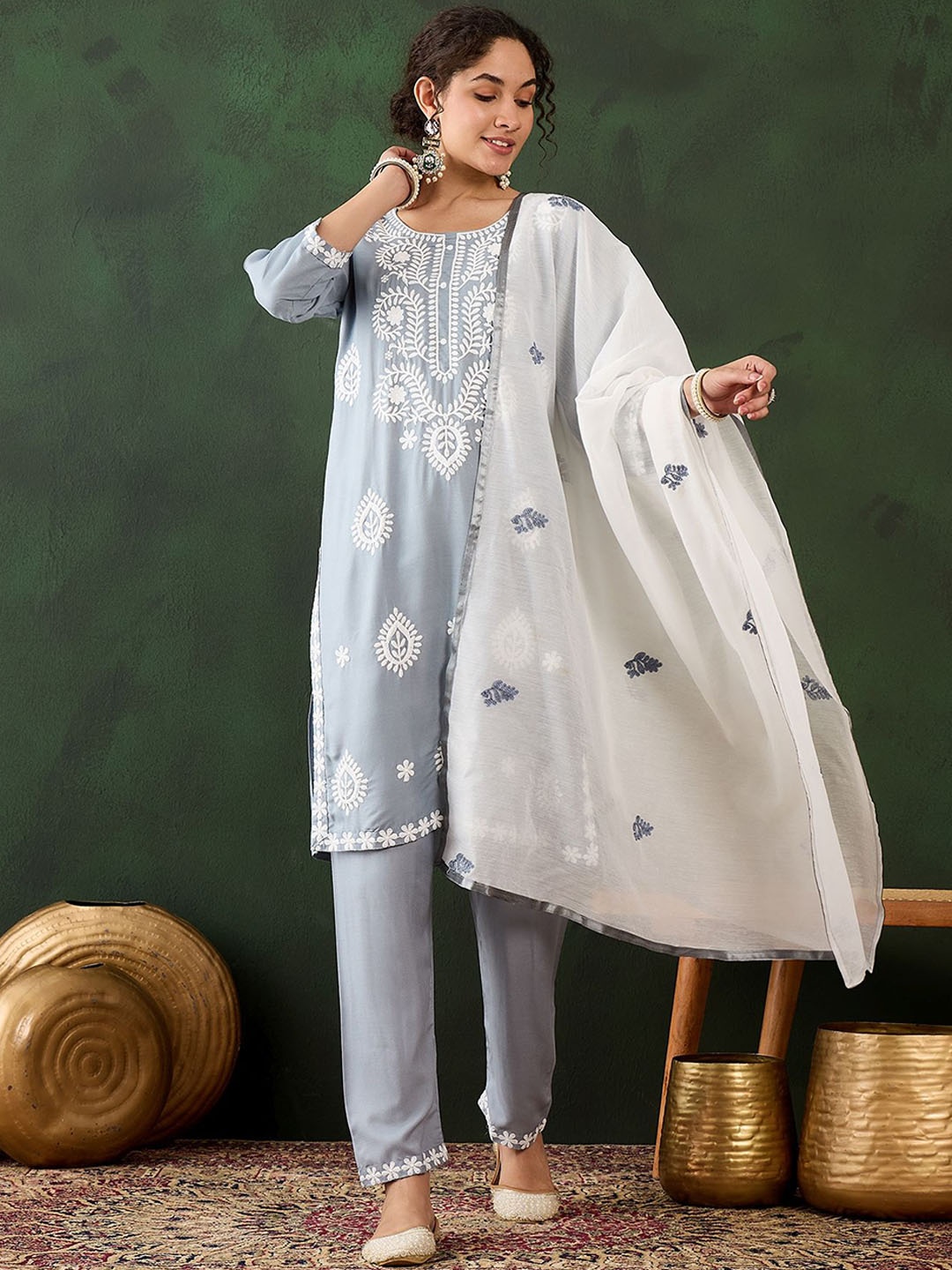 MANVAA Floral Embroidered Thread Work Round Neck Kurta with Trousers & Dupatta, Grey
MANVAA Floral Embroidered Thread Work Round Neck Kurta with Trousers & Dupatta, Grey