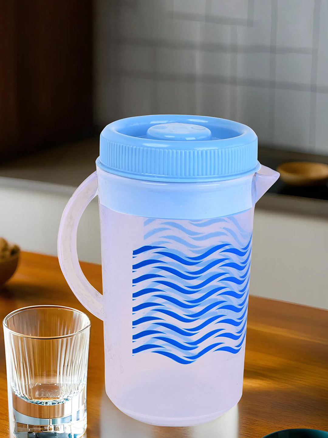 Kuber Industries Blue & Transparent 6 Pieces Zig Zag Printed Water Jugs With Lids-2 L
Kuber Industries Blue & Transparent 6 Pieces Zig Zag Printed Water Jugs With Lids-2 L