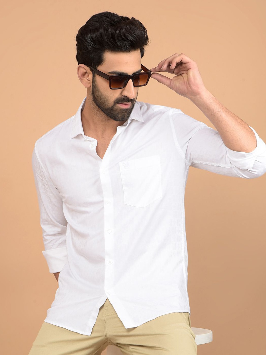 Crimsoune Club Men Classic Slim Fit Spread Collar Solid Cotton Casual Shirt, White
Crimsoune Club Men Classic Slim Fit Spread Collar Solid Cotton Casual Shirt, White