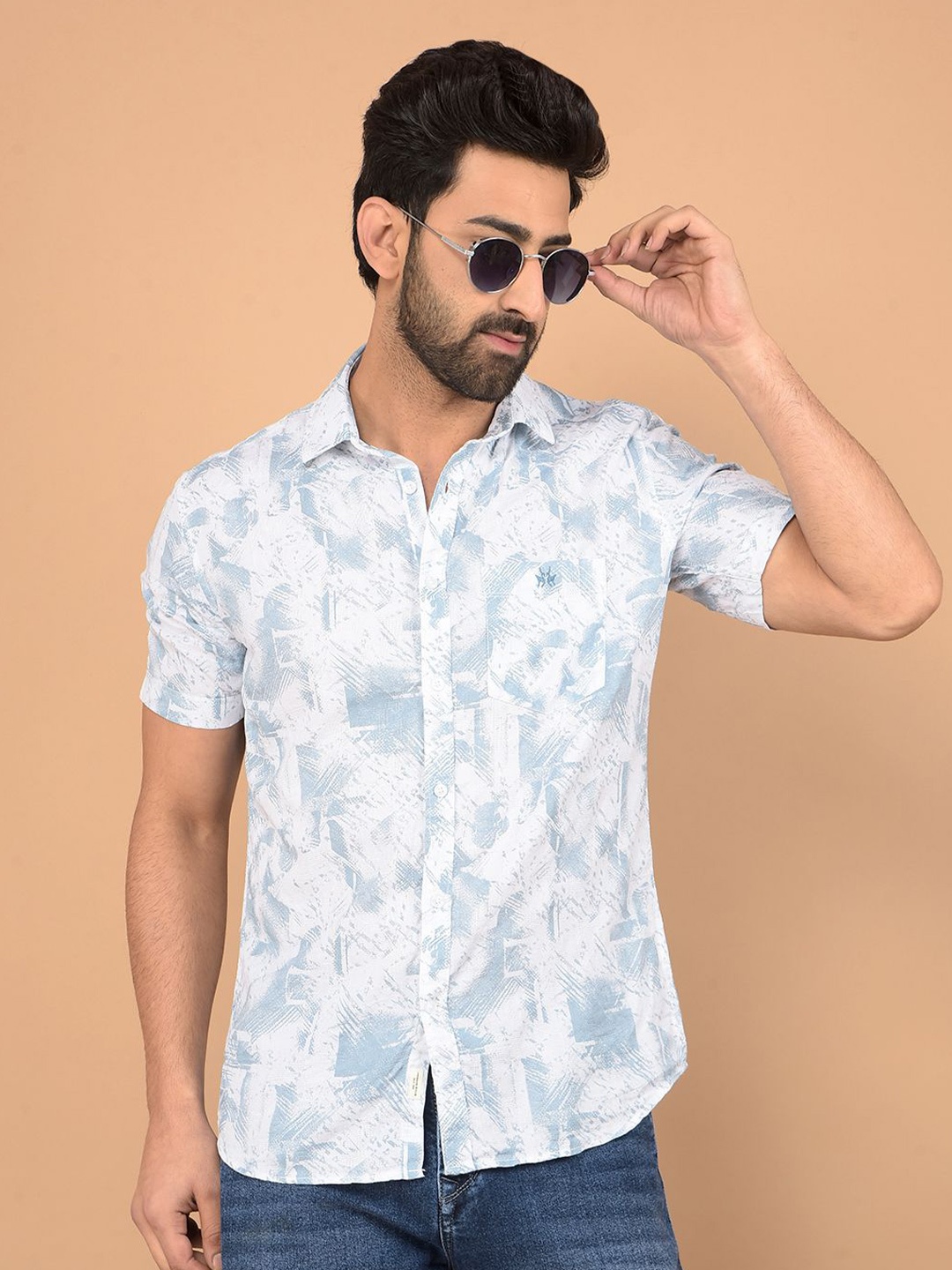 Crimsoune Club Men Classic Slim Fit Spread Collar Abstract Printed Cotton Casual Shirt, White
Crimsoune Club Men Classic Slim Fit Spread Collar Abstract Printed Cotton Casual Shirt, White