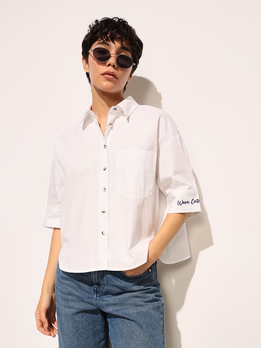ONLY Women onlLEVITATING Boxy Fit Spread Collar Solid Cotton Casual Shirt, White
ONLY Women onlLEVITATING Boxy Fit Spread Collar Solid Cotton Casual Shirt, White