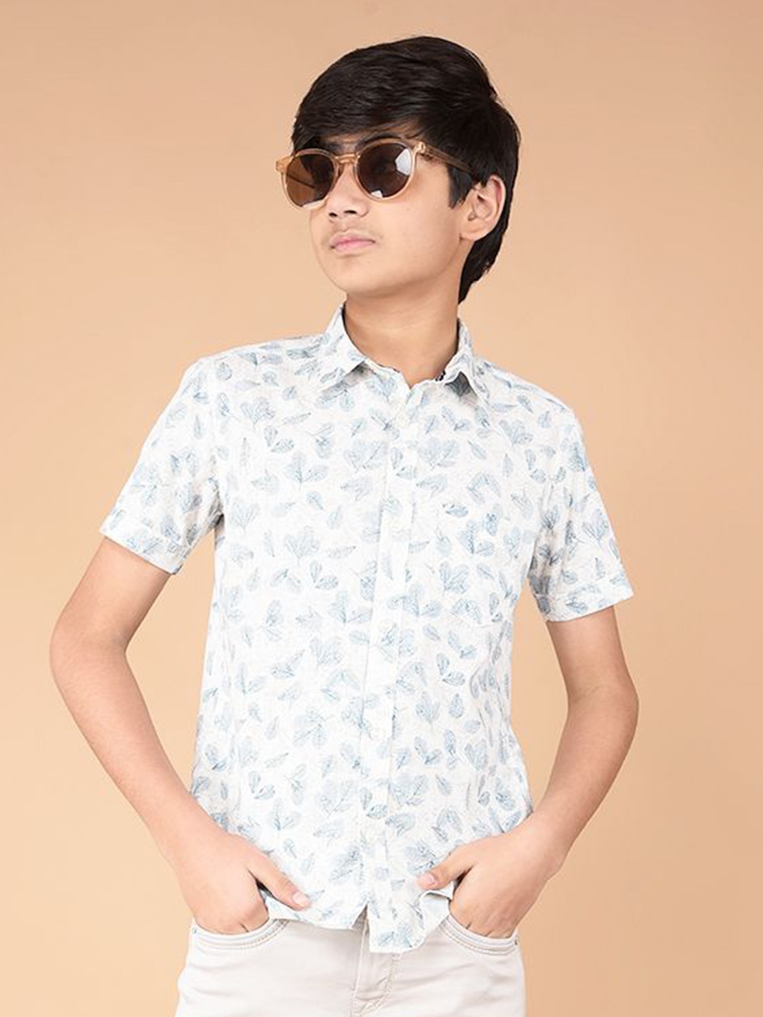 Crimsoune Club Boys Classic Fit Spread Collar Floral Printed Cotton Casual Shirt, Blue
Crimsoune Club Boys Classic Fit Spread Collar Floral Printed Cotton Casual Shirt, Blue