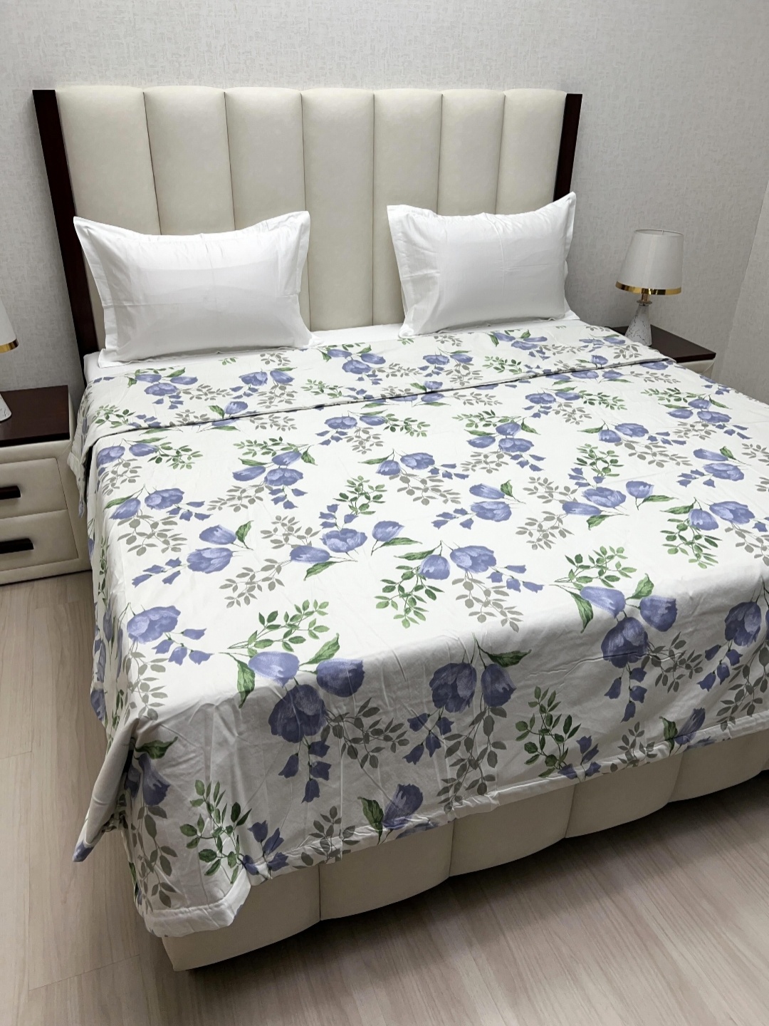 Pure Decor Comfy White & Purple Printed Microfiber 200 GSM AC Room King Size Comforter
Pure Decor Comfy White & Purple Printed Microfiber 200 GSM AC Room King Size Comforter