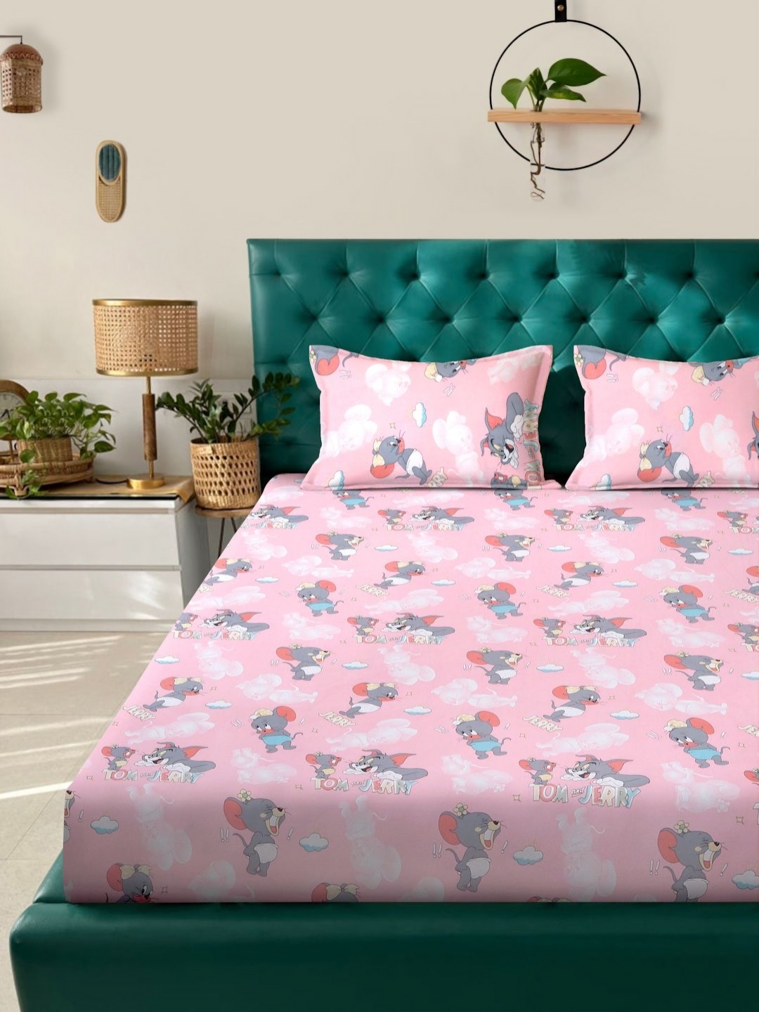 KLOTTHE Pink & Grey Printed Fitted 400TC Pure Cotton King Bedsheet With 2 Pillow Cover
KLOTTHE Pink & Grey Printed Fitted 400TC Pure Cotton King Bedsheet With 2 Pillow Cover