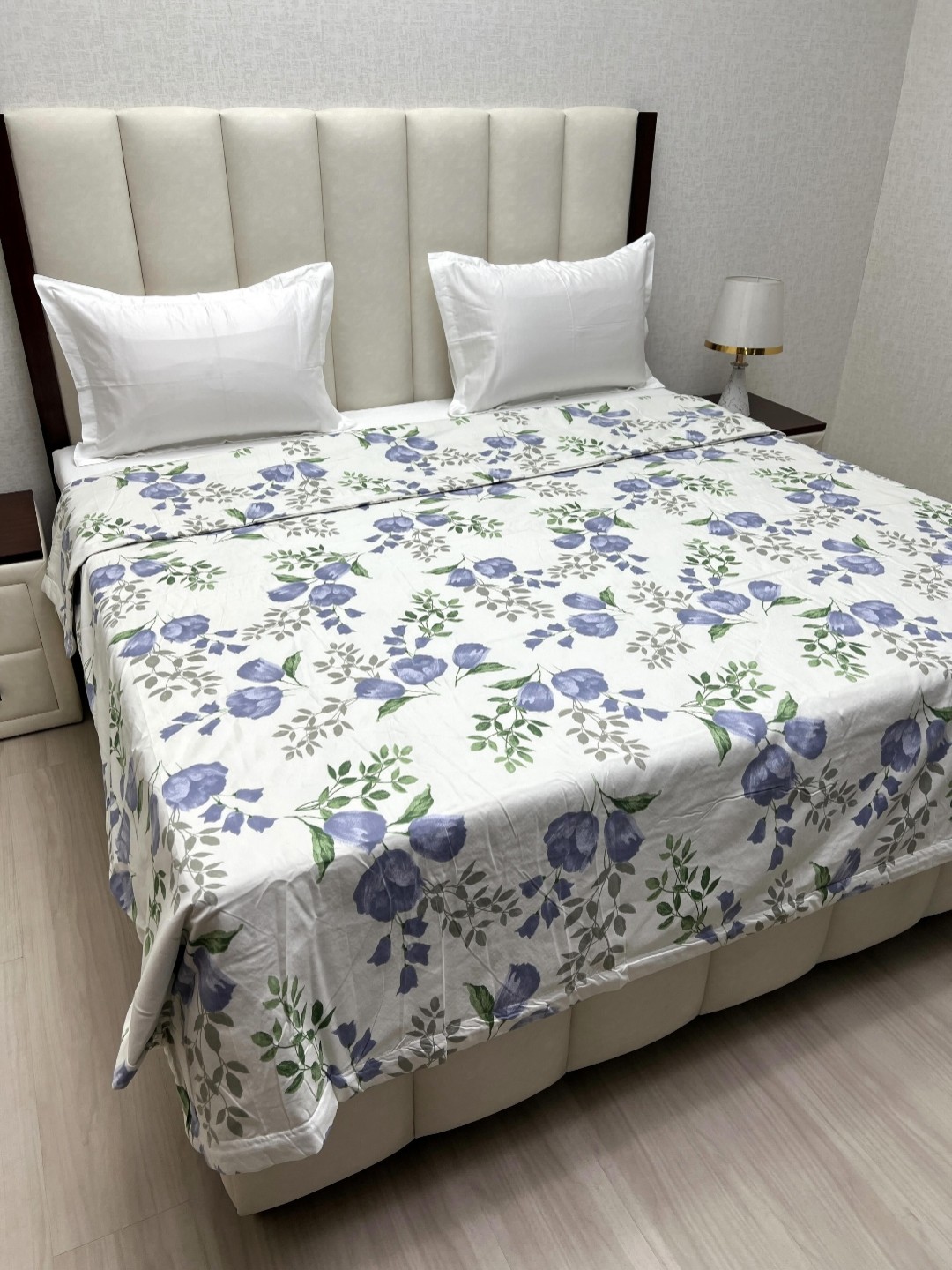 Pure Decor Comfy White Floral Printed 300 GSM Microfiber AC Room Double King Bed Comforter
Pure Decor Comfy White Floral Printed 300 GSM Microfiber AC Room Double King Bed Comforter