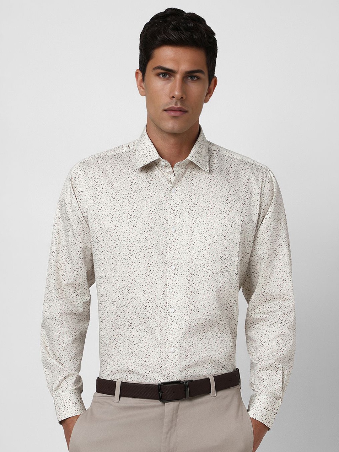 Van Heusen Men Regular Fit Spread Collar Micro Ditsy Printed Cotton Formal Shirt, White
Van Heusen Men Regular Fit Spread Collar Micro Ditsy Printed Cotton Formal Shirt, White