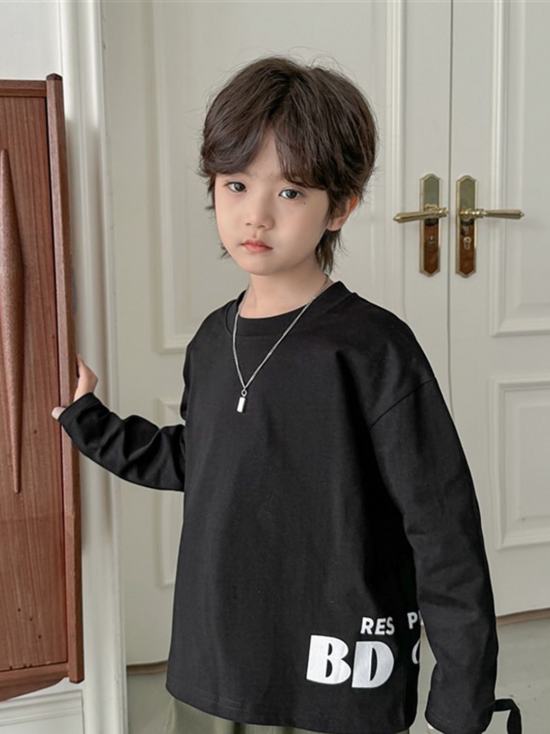 LULU & SKY Boys Typography Printed Round Neck Cotton Oversized T-shirt, Black
LULU & SKY Boys Typography Printed Round Neck Cotton Oversized T-shirt, Black
