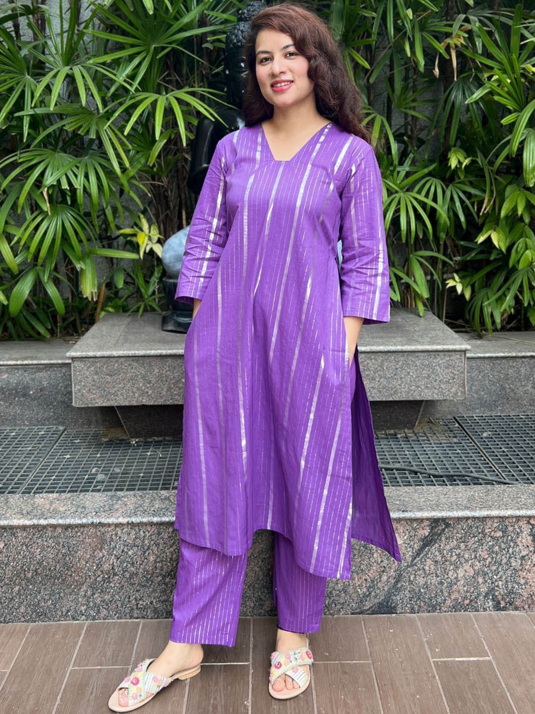 Rangreza Ethnic Women Striped V-Neck Regular Pure Cotton Straight Kurta with Trousers, Lavender
Rangreza Ethnic Women Striped V-Neck Regular Pure Cotton Straight Kurta with Trousers, Lavender