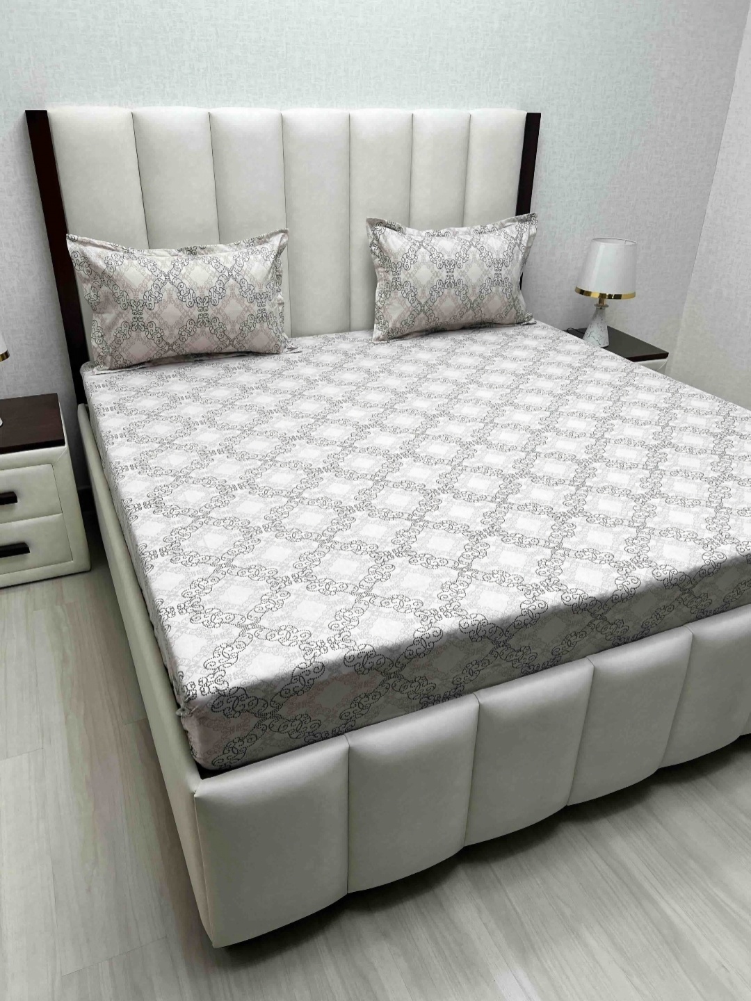 Pure Decor Velar Fur Sib White Printed Pure Cotton 300 TC King Bedsheet Set 2.74 x 2.74 m
Pure Decor Velar Fur Sib White Printed Pure Cotton 300 TC King Bedsheet Set 2.74 x 2.74 m