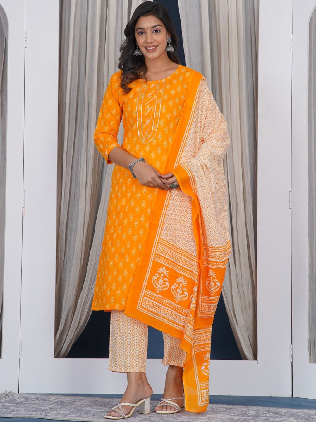 Prathmikta Floral Printed Gotta Patti Pure Cotton Straight Kurta With Trousers & Dupatta, Yellow
Prathmikta Floral Printed Gotta Patti Pure Cotton Straight Kurta With Trousers & Dupatta, Yellow