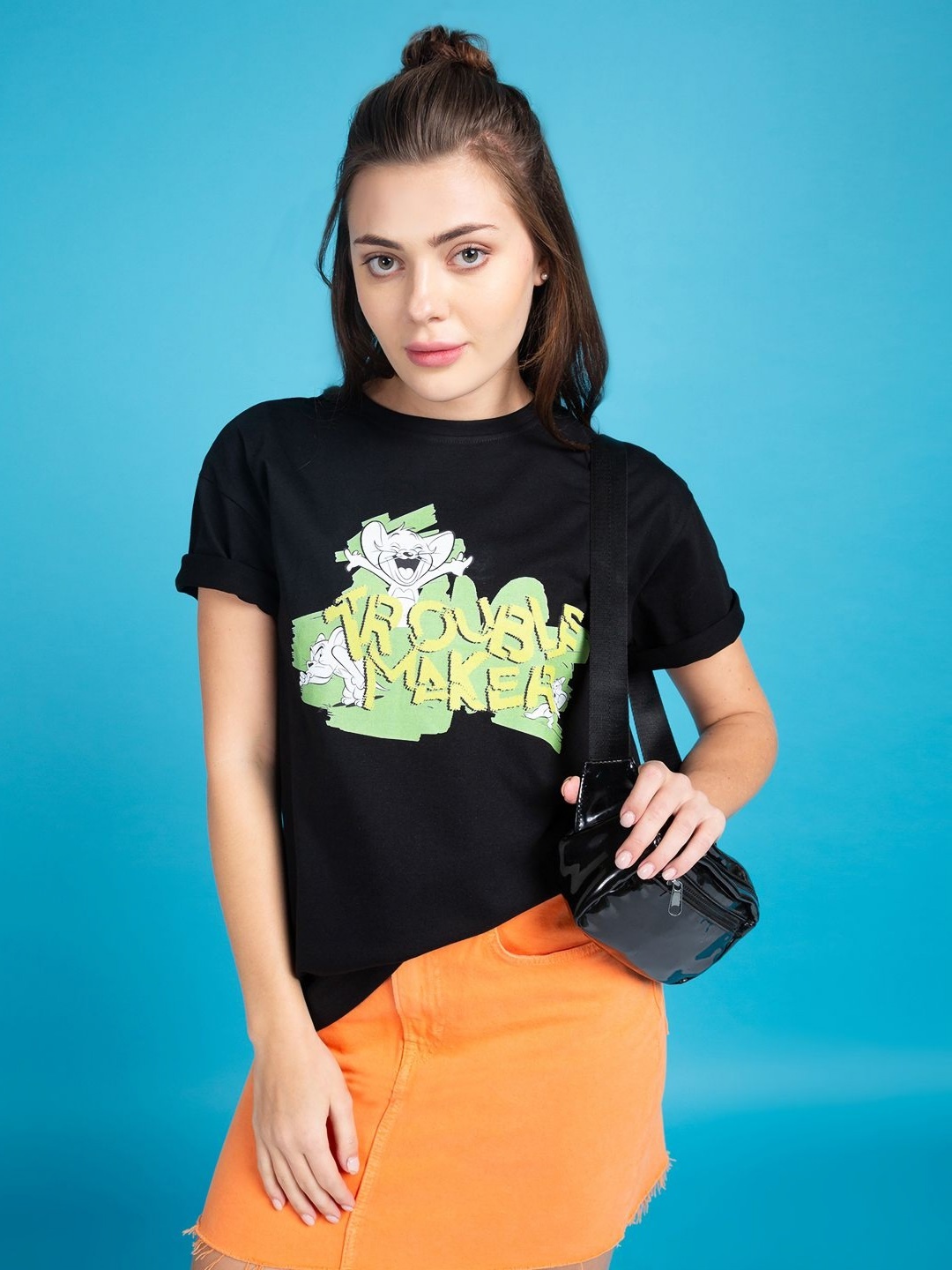 Kook N Keech Toons Women Tom & Jerry Graphic Printed Round Neck Cotton Oversized T-shirt, Black
Kook N Keech Toons Women Tom & Jerry Graphic Printed Round Neck Cotton Oversized T-shirt, Black