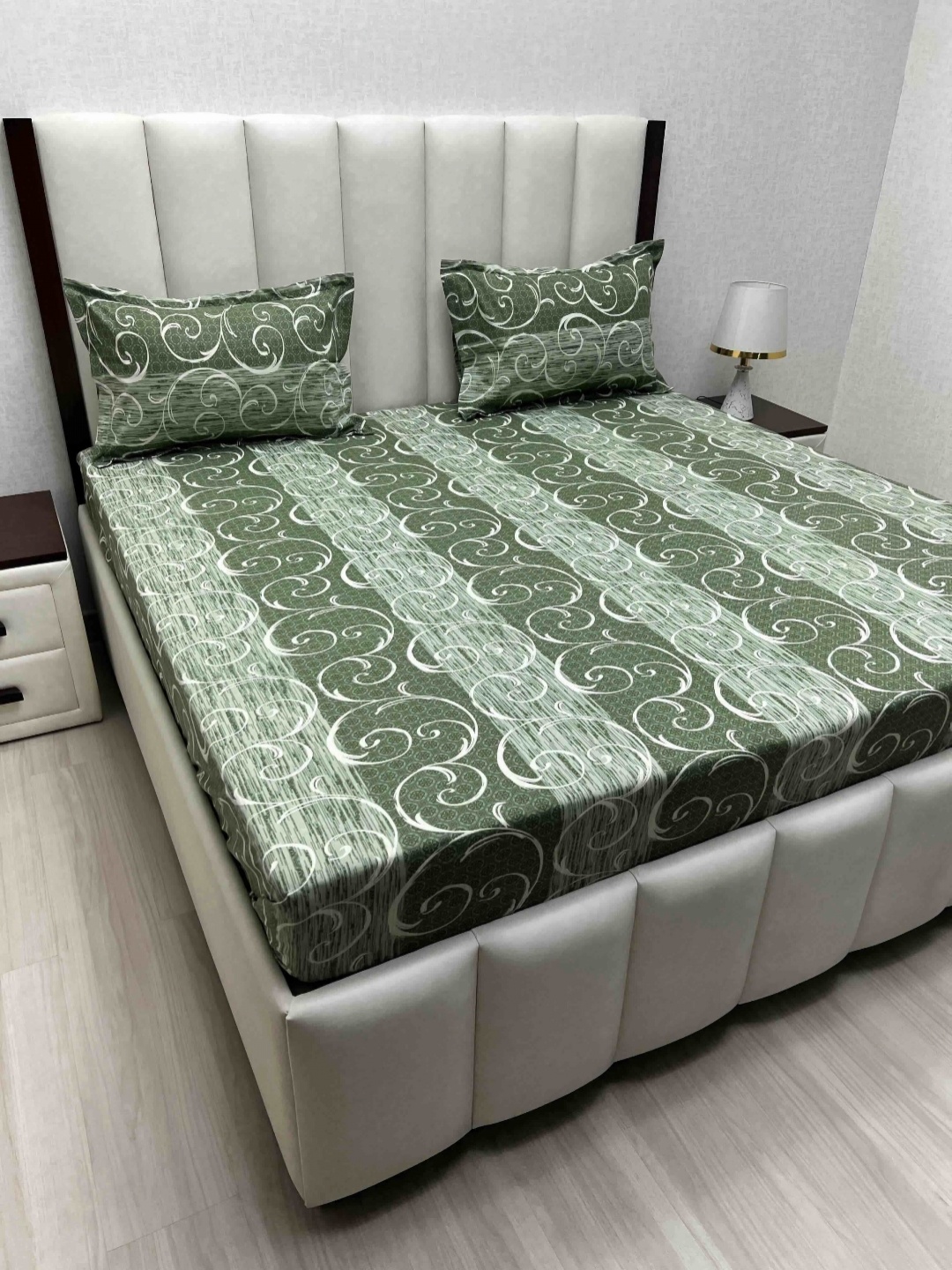 Pure Decor Velar Fur Sib Green Printed Pure Cotton 220 TC King Bedsheet Set 2.74 x 2.74 m
Pure Decor Velar Fur Sib Green Printed Pure Cotton 220 TC King Bedsheet Set 2.74 x 2.74 m