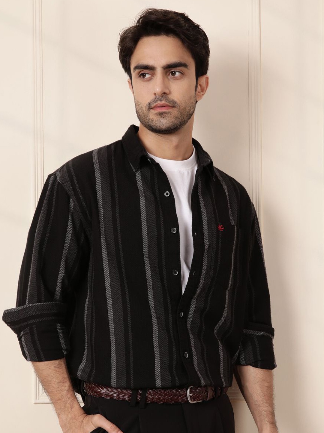 WROGN Men Comfort Relaxed Fit Spread Collar Vertical Striped Cotton Casual Shirt, Black
WROGN Men Comfort Relaxed Fit Spread Collar Vertical Striped Cotton Casual Shirt, Black