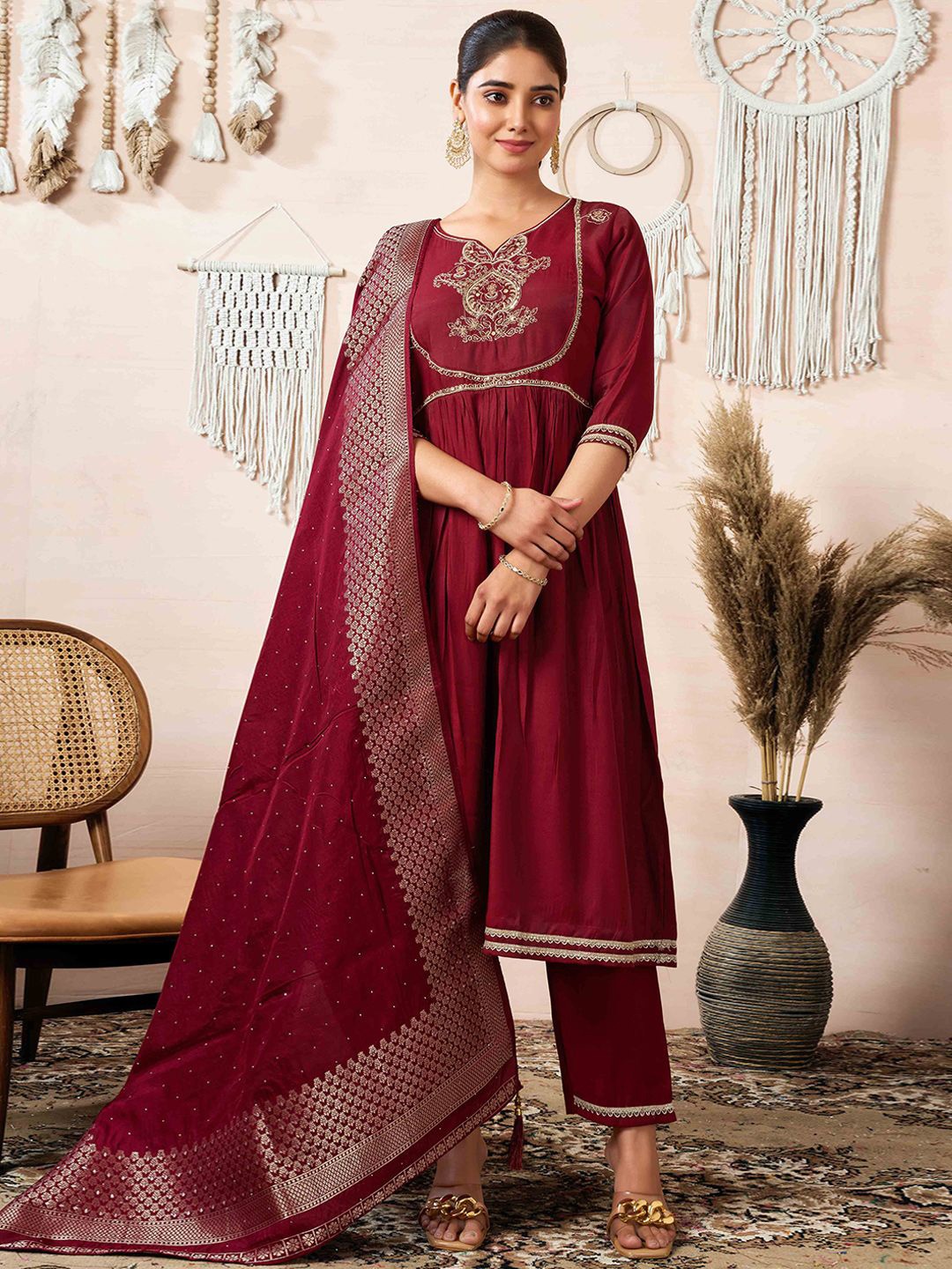 Peachmode Floral Yoke Design Cotton Silk Anarkali Kurta With Trousers And Dupatta, Maroon
Peachmode Floral Yoke Design Cotton Silk Anarkali Kurta With Trousers And Dupatta, Maroon