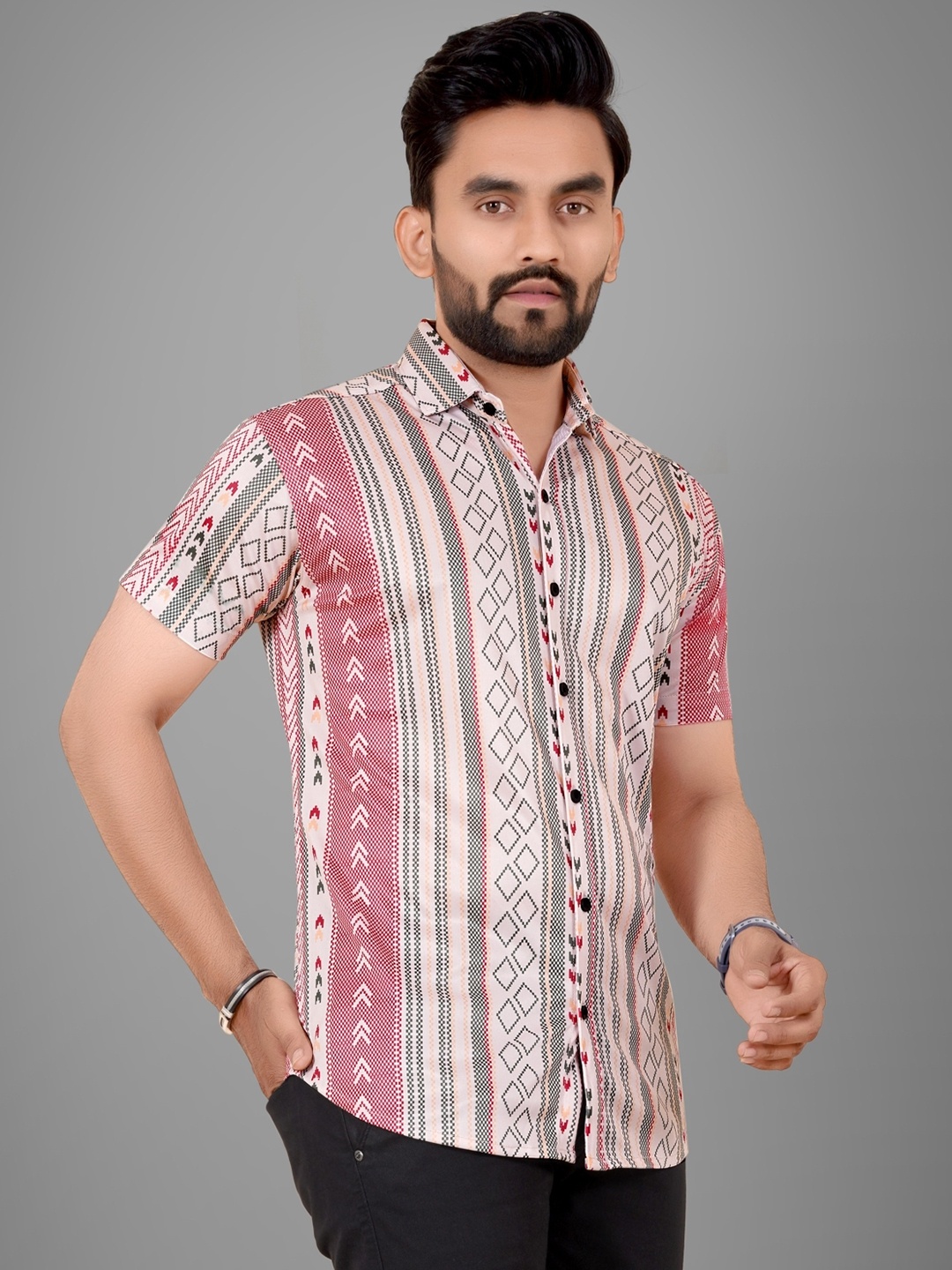 Metronaut Men Regular Fit Spread Collar Geometric Printed Elastane Casual Shirt, Beige
Metronaut Men Regular Fit Spread Collar Geometric Printed Elastane Casual Shirt, Beige