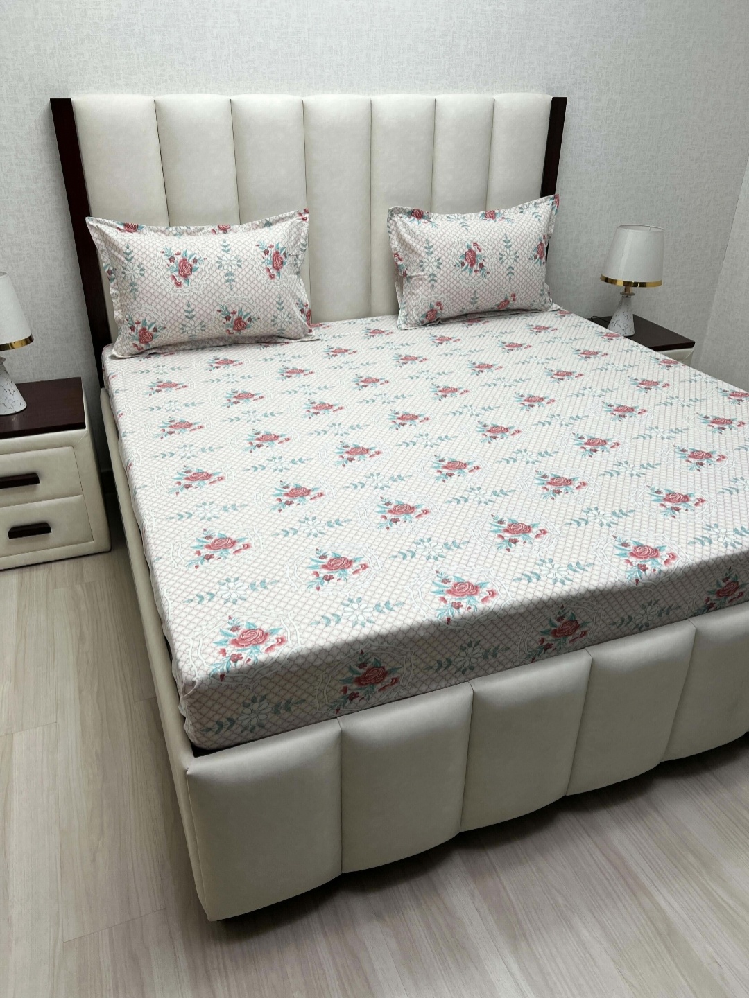 Pure Decor Velar Fur Sib Blue & White Floral Printed King Bedsheet Set-2.74 m x 2.74 m
Pure Decor Velar Fur Sib Blue & White Floral Printed King Bedsheet Set-2.74 m x 2.74 m