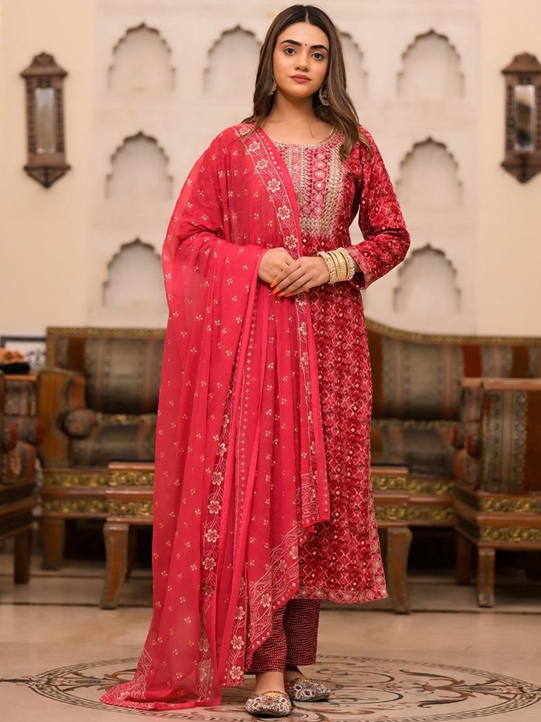 Gauric creation Ethnic Motifs Printed Mirror Work Straight Kurta With Trousers And Dupatta, Red
Gauric creation Ethnic Motifs Printed Mirror Work Straight Kurta With Trousers And Dupatta, Red