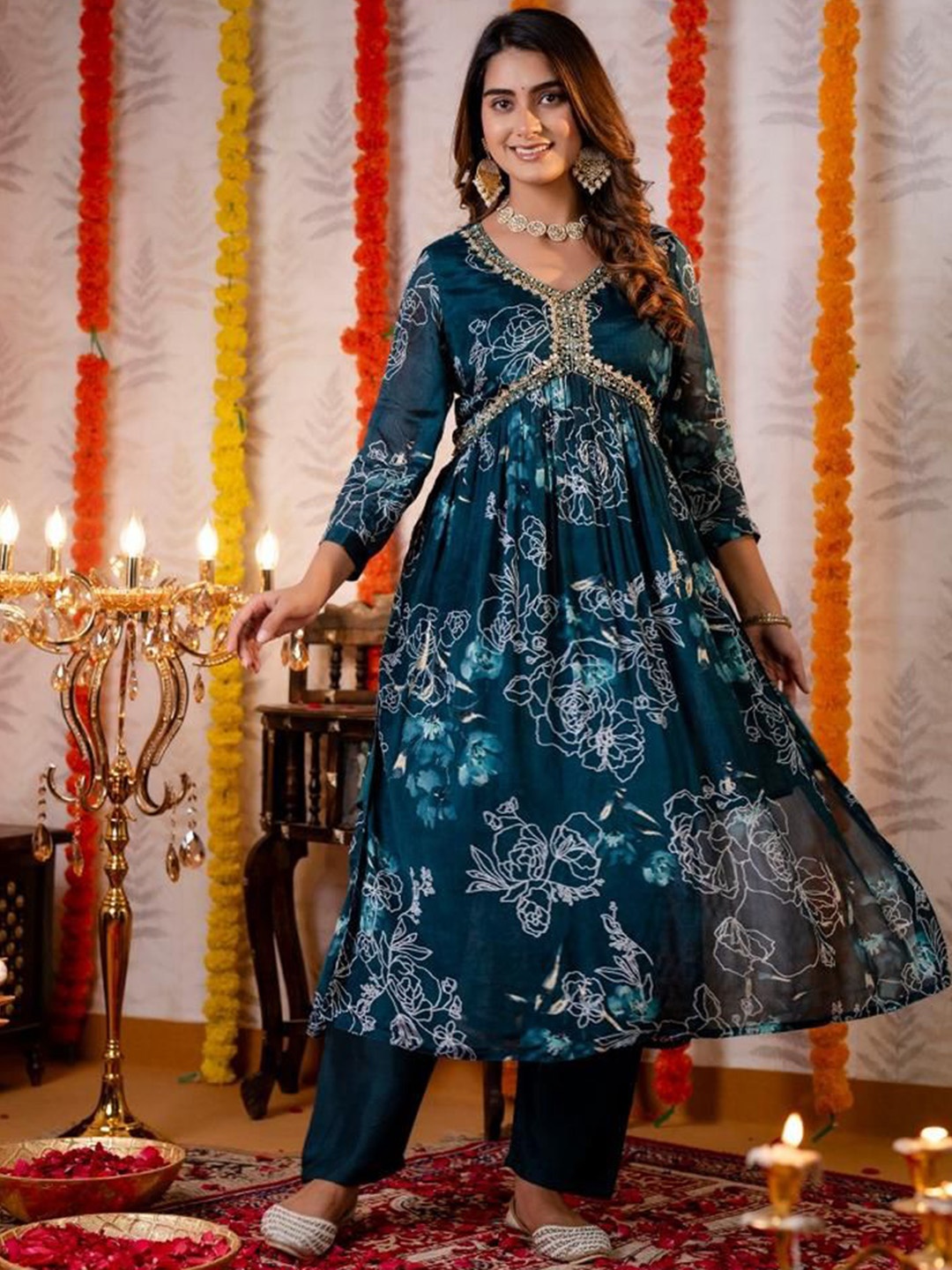 Gauric creation Floral Embroidered Sequinned Anarkali Kurta with Trousers And Dupatta, Green
Gauric creation Floral Embroidered Sequinned Anarkali Kurta with Trousers And Dupatta, Green