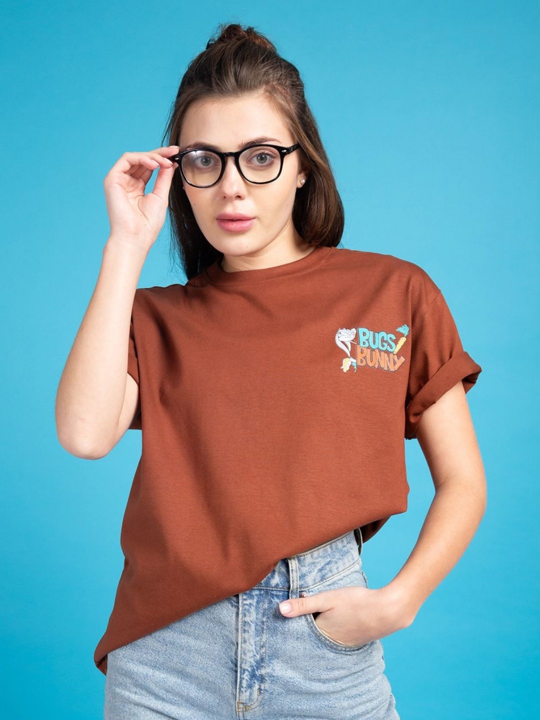 Kook N Keech Looney Tunes Women Bugs Bunny Graphic Printed Cotton Oversized T-shirt, Camel brown
Kook N Keech Looney Tunes Women Bugs Bunny Graphic Printed Cotton Oversized T-shirt, Camel brown