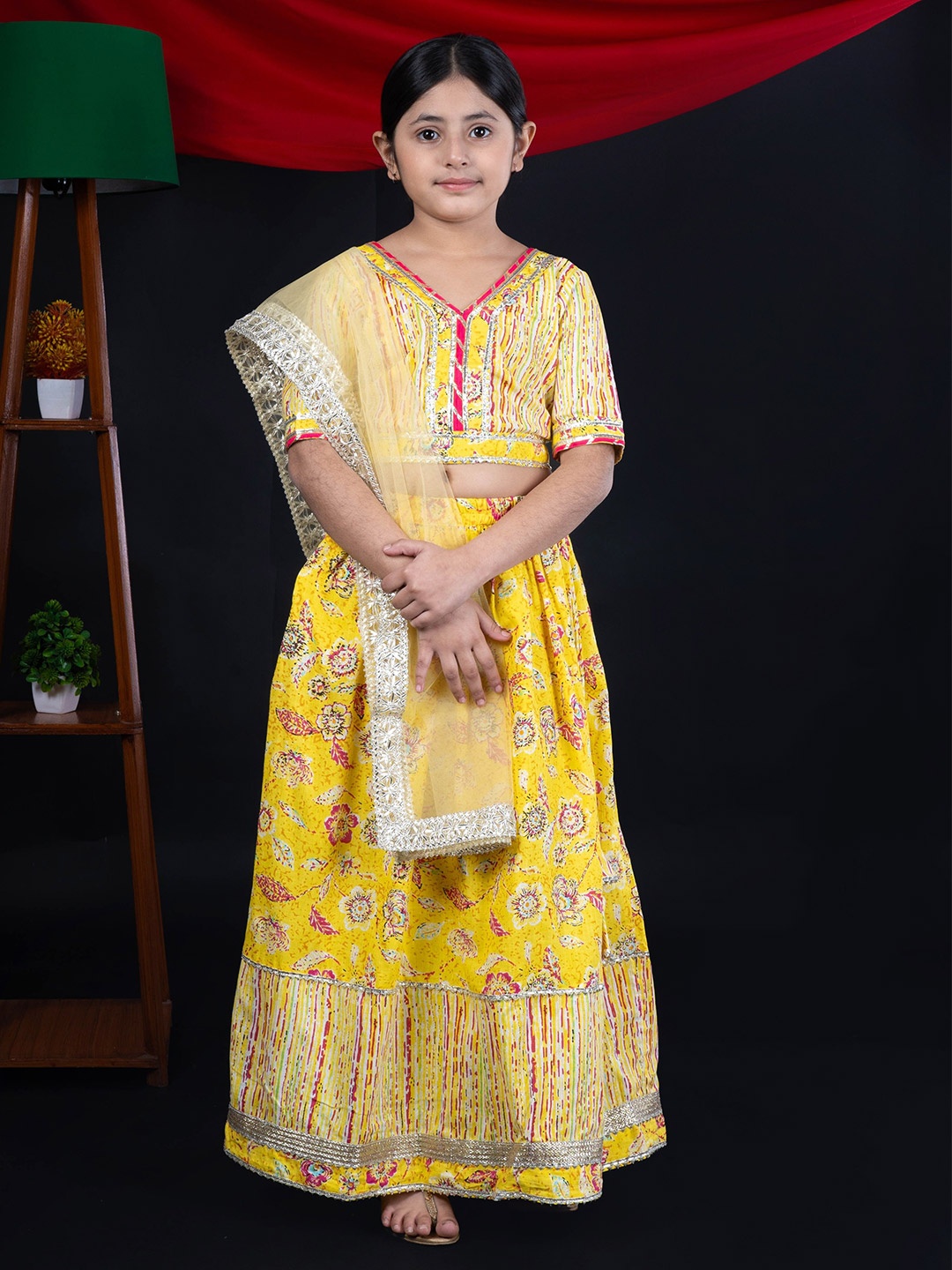 BEBE UNICORN Girls Embellished Cotton Ready to Wear Lehenga & Blouse With Dupatta, Yellow
BEBE UNICORN Girls Embellished Cotton Ready to Wear Lehenga & Blouse With Dupatta, Yellow