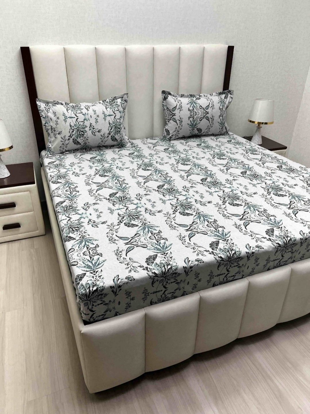 Pure Decor Velar Fur Sib Blue Printed Pure Cotton 250 TC King Bedsheet Set 2.74 x 2.74 m
Pure Decor Velar Fur Sib Blue Printed Pure Cotton 250 TC King Bedsheet Set 2.74 x 2.74 m