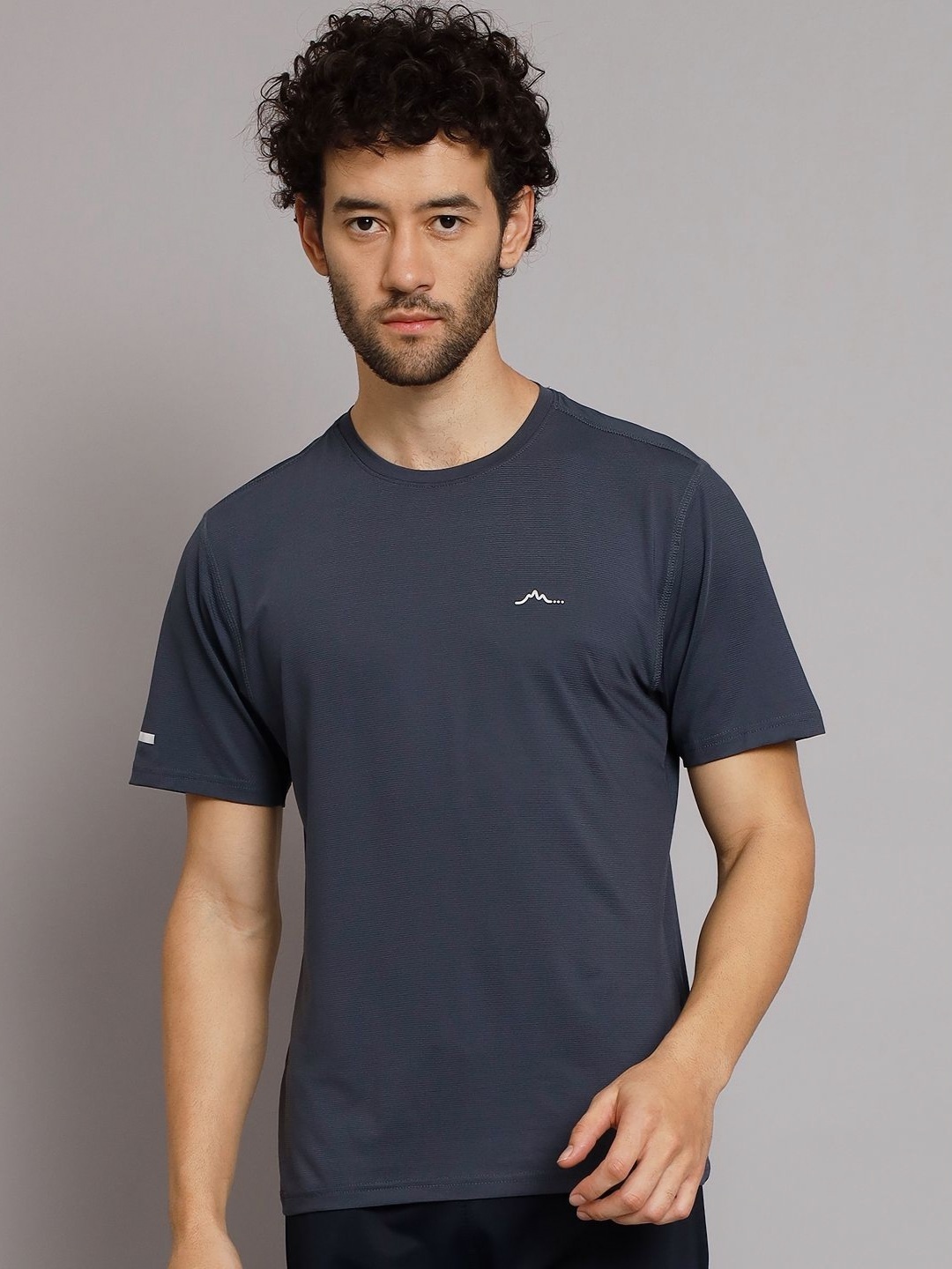 Reccy Men Ultralight Breathable Quick Dry Active Performance Half Sleeve Athletic T-shirt, Navy blue
Reccy Men Ultralight Breathable Quick Dry Active Performance Half Sleeve Athletic T-shirt, Navy blue