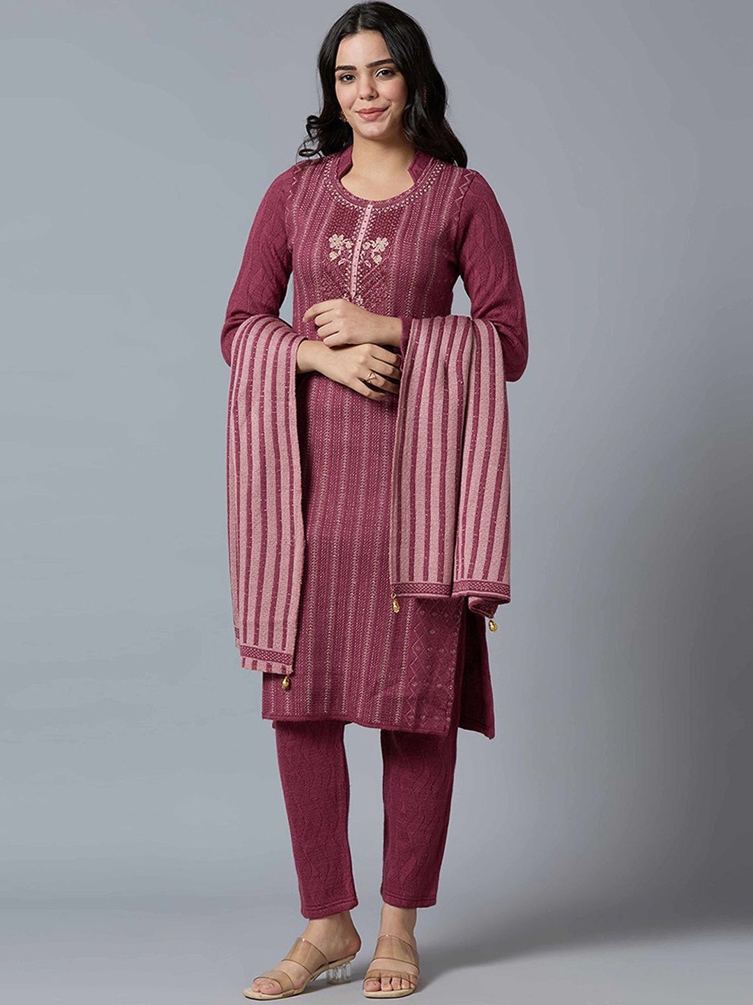 Peachmode Geometric Woven Design Pure Wool Straight Kurta With Trousers & Dupatta, Maroon
Peachmode Geometric Woven Design Pure Wool Straight Kurta With Trousers & Dupatta, Maroon