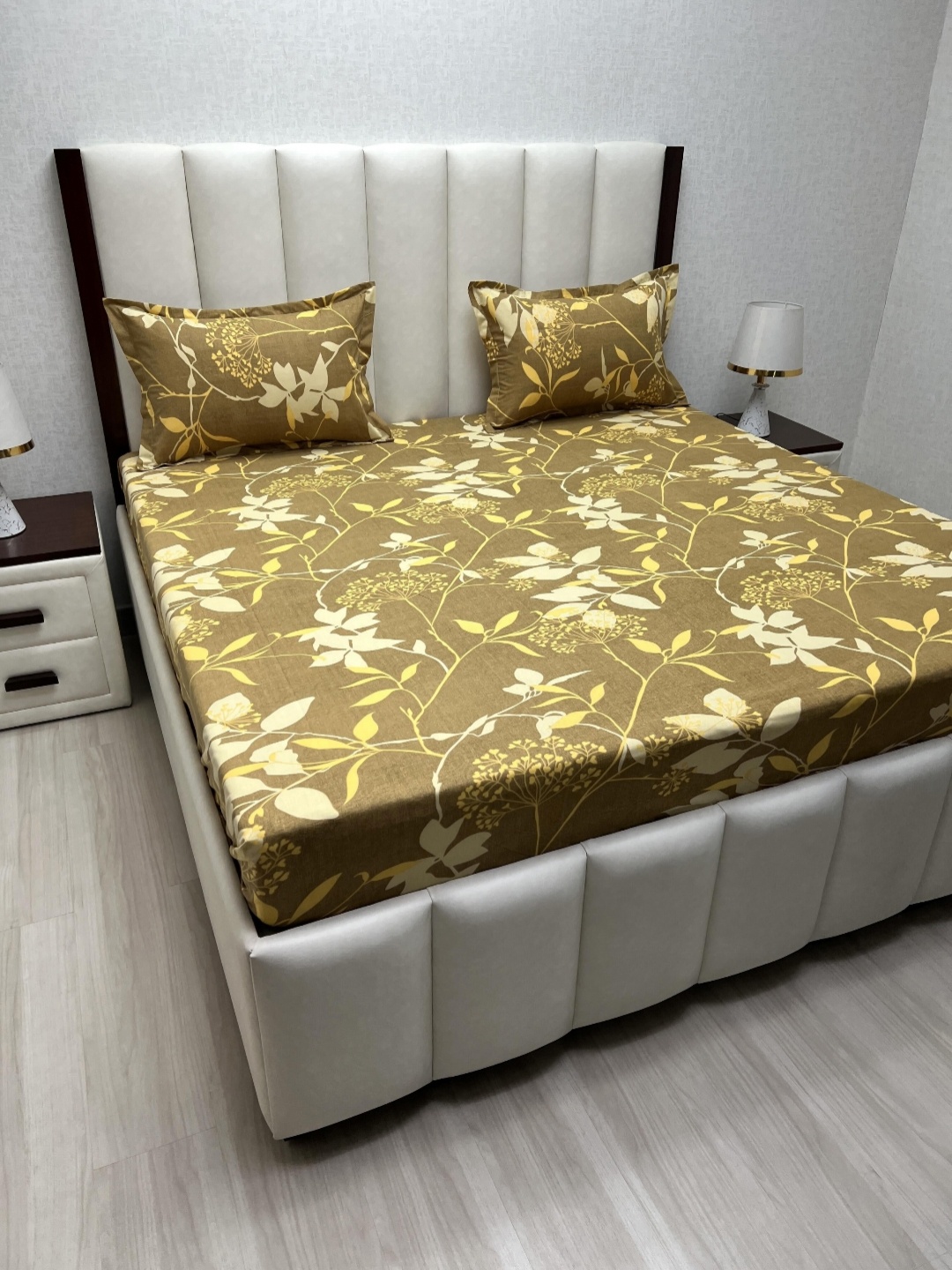 Pure Decor Velar Fur Sib Brown Printed Pure Cotton 240 TC King Bedsheet Set 2.74 x 2.74 m
Pure Decor Velar Fur Sib Brown Printed Pure Cotton 240 TC King Bedsheet Set 2.74 x 2.74 m