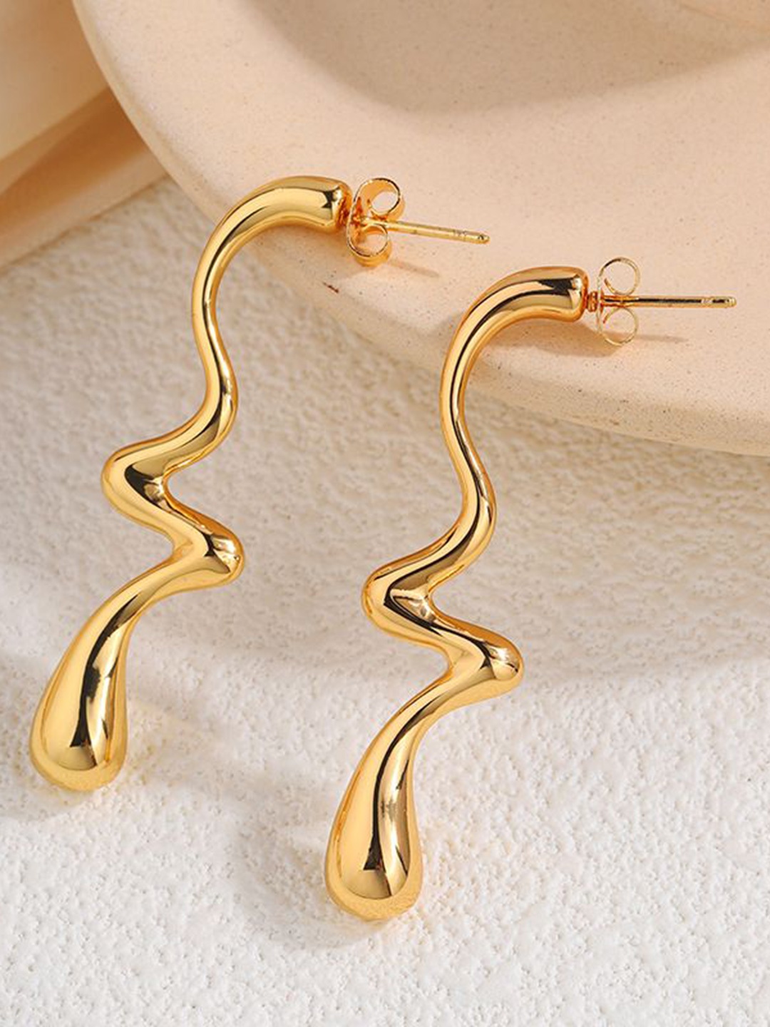 DressBerry Stainless Steel Gold-Plated Anti tarnish Contemporary Shaped Drop Earrings
DressBerry Stainless Steel Gold-Plated Anti tarnish Contemporary Shaped Drop Earrings