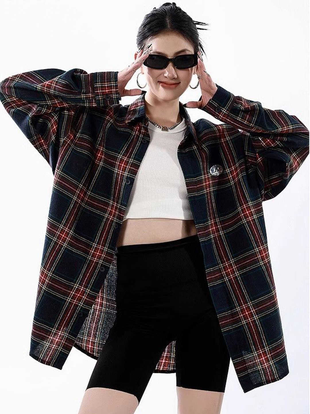 DressBerry Striped Flared Sleeve Crop Top, Navy blue
DressBerry Striped Flared Sleeve Crop Top, Navy blue