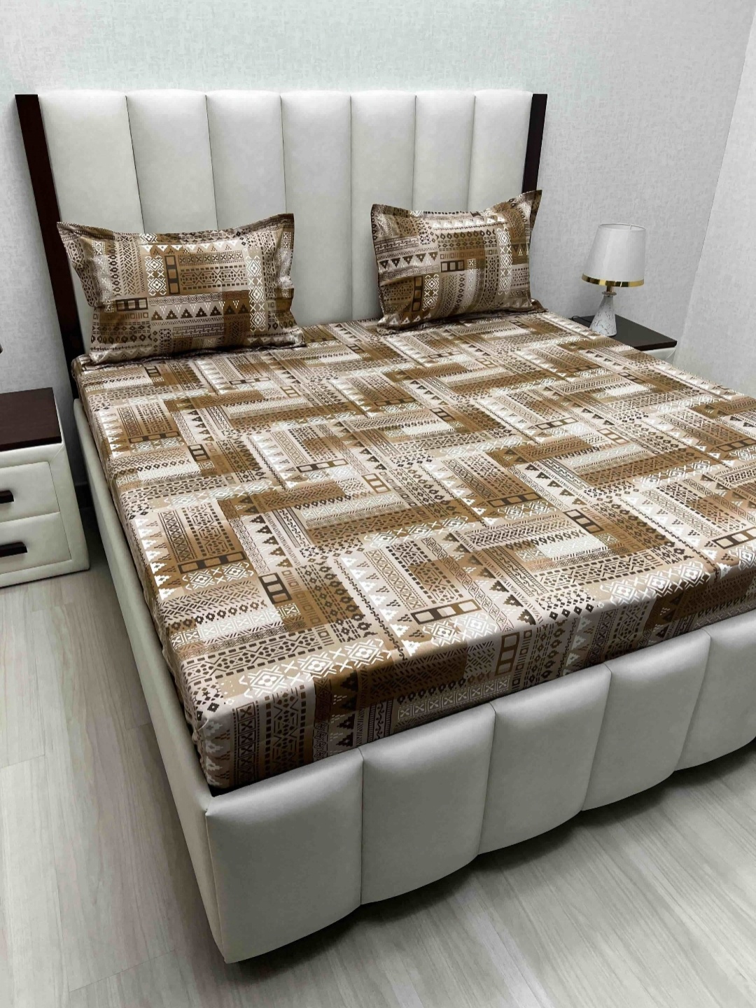 Pure Decor Velar Fur Sib Brown Printed 250 TC Pure Cotton King Bedsheet Set- 2.74m x 2.74m
Pure Decor Velar Fur Sib Brown Printed 250 TC Pure Cotton King Bedsheet Set- 2.74m x 2.74m