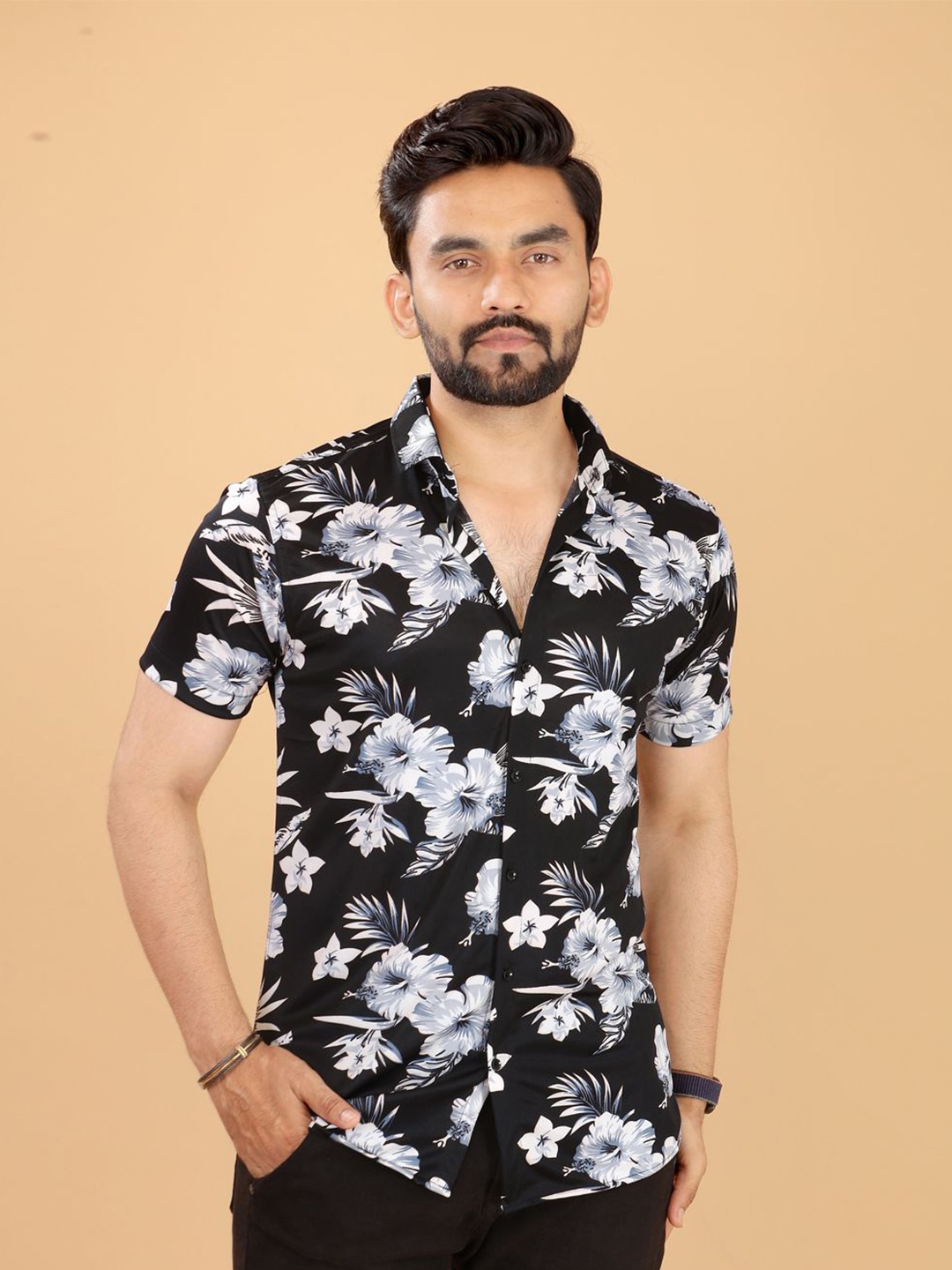 Metronaut Men Standard Regular Fit Spread Collar Floral Printed Elastane Casual Shirt, Black
Metronaut Men Standard Regular Fit Spread Collar Floral Printed Elastane Casual Shirt, Black
