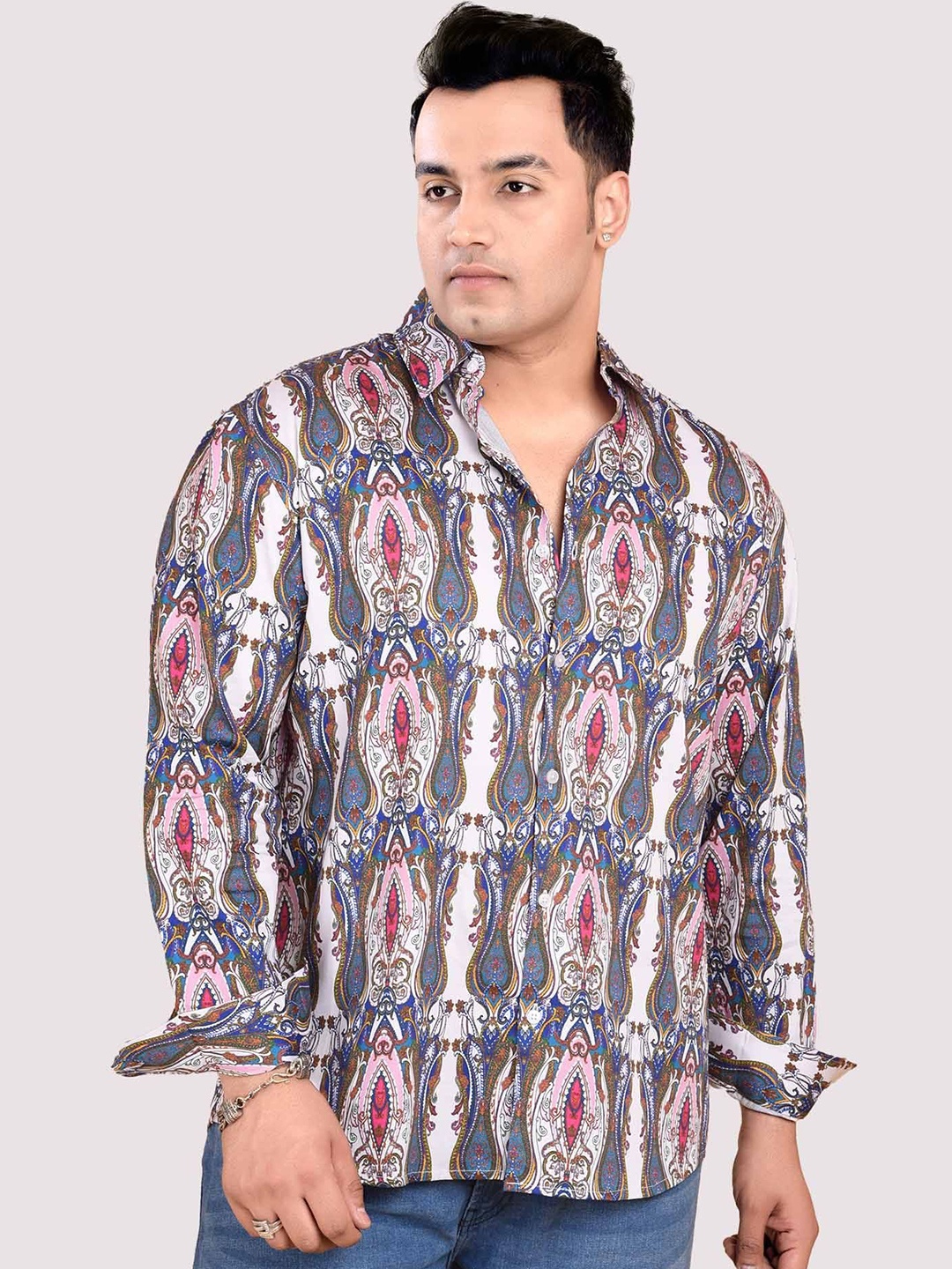 Guniaa Men Plus Size Classic Fit Spread Collar Ethnic Motifs Printed Cotton Casual Shirt, White
Guniaa Men Plus Size Classic Fit Spread Collar Ethnic Motifs Printed Cotton Casual Shirt, White