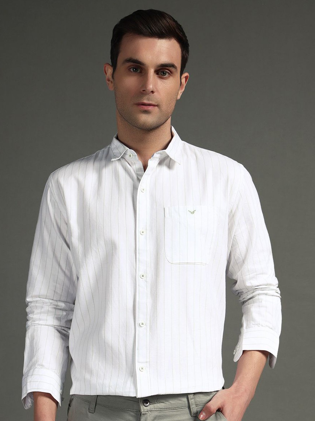 SUI DHAGA Men India Slim Fit Spread Collar Vertical Striped Cotton Formal Shirt, White
SUI DHAGA Men India Slim Fit Spread Collar Vertical Striped Cotton Formal Shirt, White