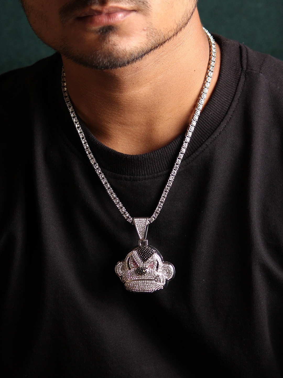 LOCAL PITARA Men Stainless Steel Rhodium-Plated Cubic Zirconia Studded Pendant with Chain, Silver
LOCAL PITARA Men Stainless Steel Rhodium-Plated Cubic Zirconia Studded Pendant with Chain, Silver