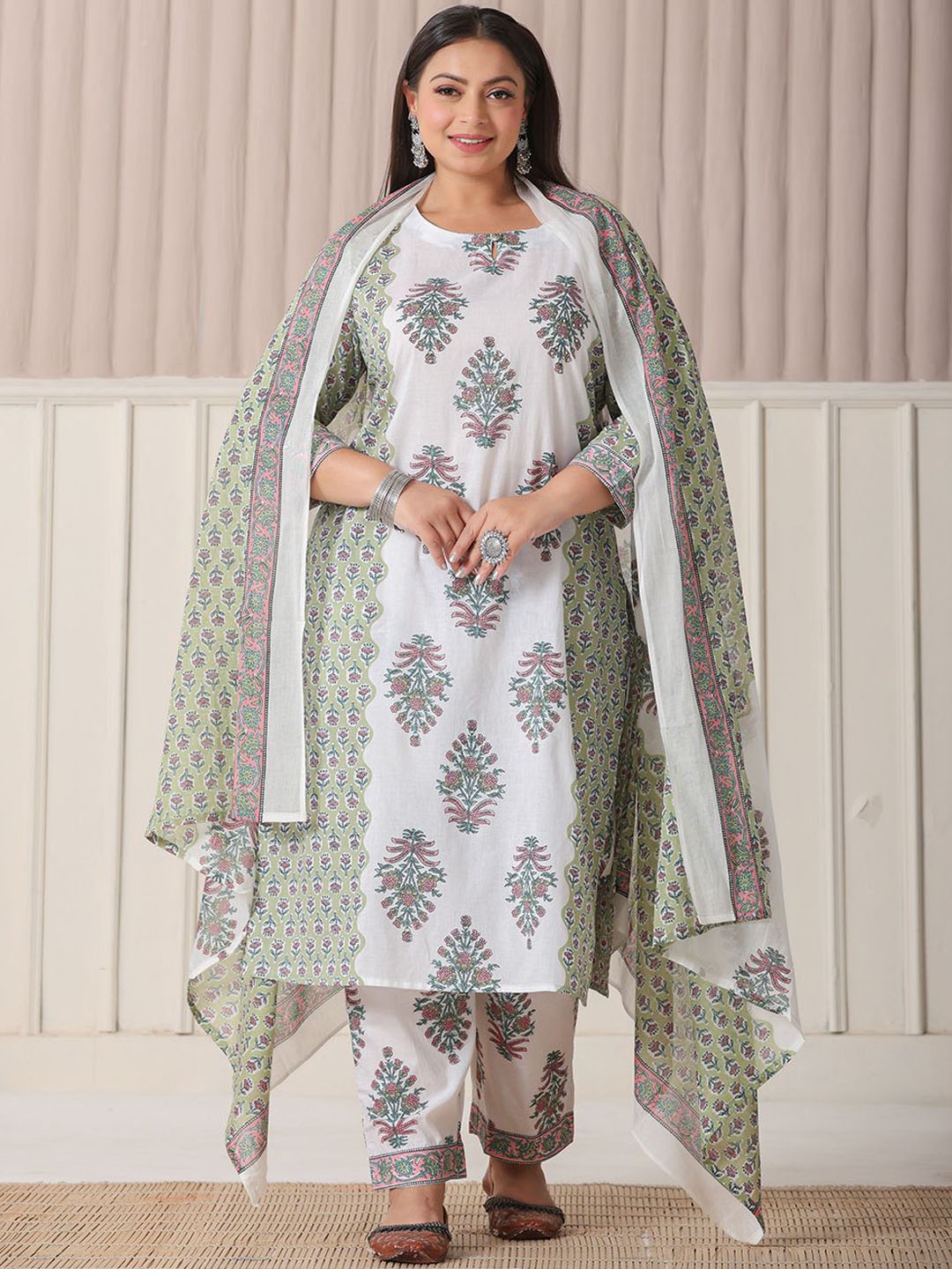 Yufta Plus Size Floral Printed Sequinned Pure Cotton Kurta With Trousers & Dupatta, Green
Yufta Plus Size Floral Printed Sequinned Pure Cotton Kurta With Trousers & Dupatta, Green