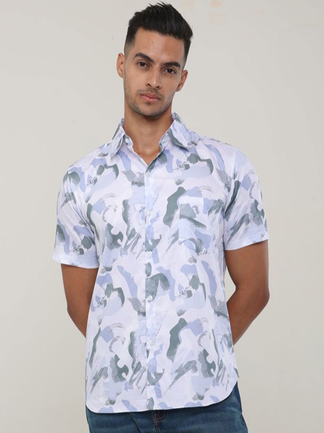 Style Matters Men Standard Fit Spread Collar Abstract Printed Cotton Casual Shirt, White
Style Matters Men Standard Fit Spread Collar Abstract Printed Cotton Casual Shirt, White