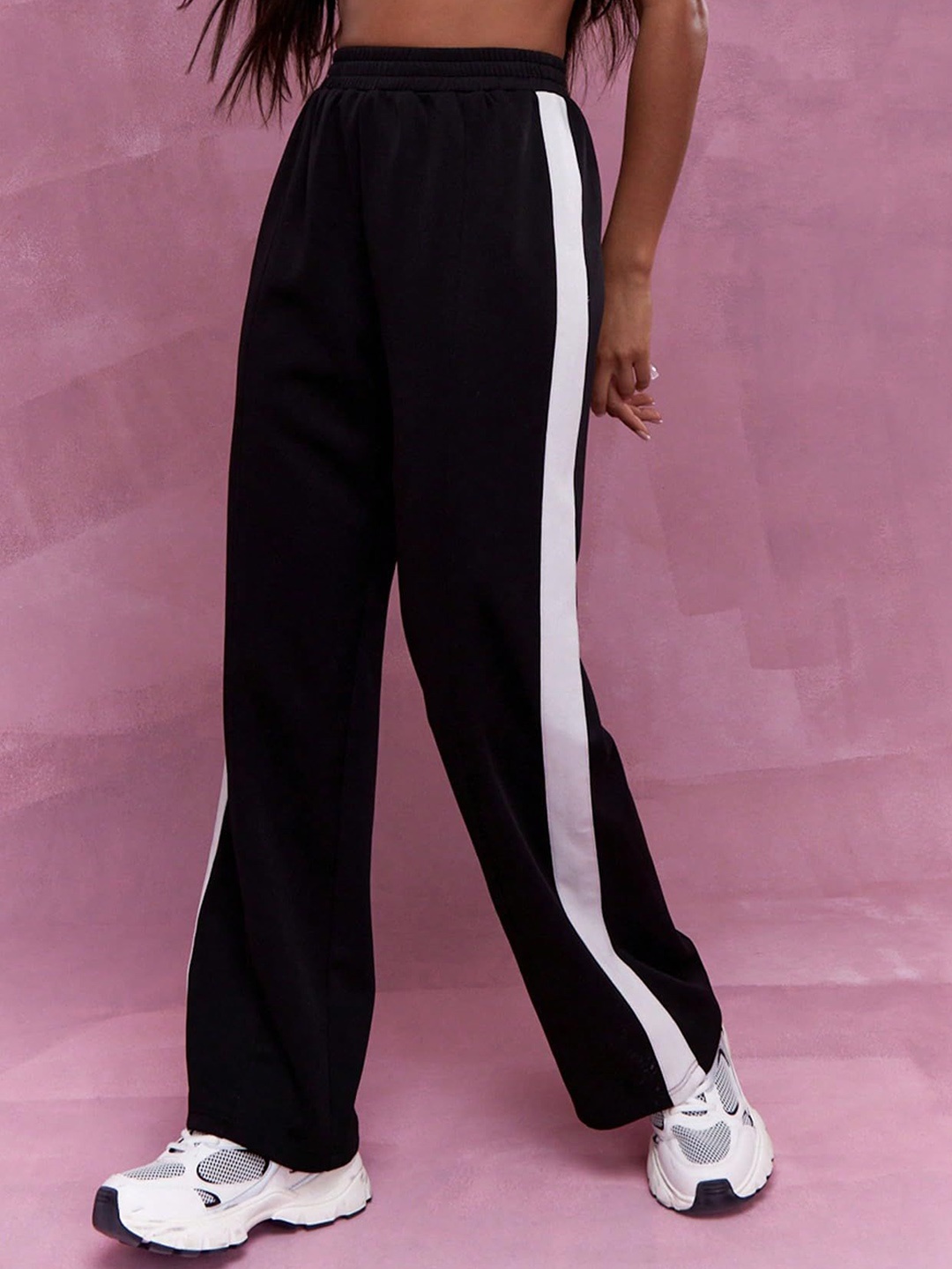 dockstreet Women Side Striped Relaxed Fit Pure Cotton Mid Rise Track Pants, Black
dockstreet Women Side Striped Relaxed Fit Pure Cotton Mid Rise Track Pants, Black