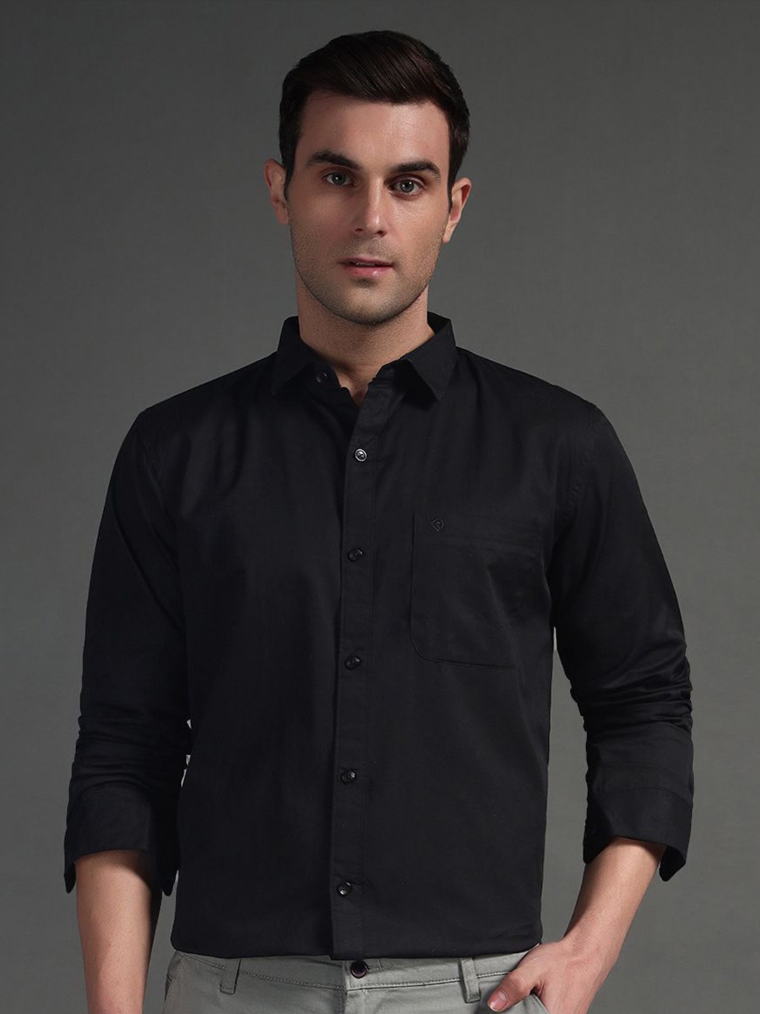 SUI DHAGA Men India Slim Fit Spread Collar Solid Cotton Formal Shirt, Black
SUI DHAGA Men India Slim Fit Spread Collar Solid Cotton Formal Shirt, Black