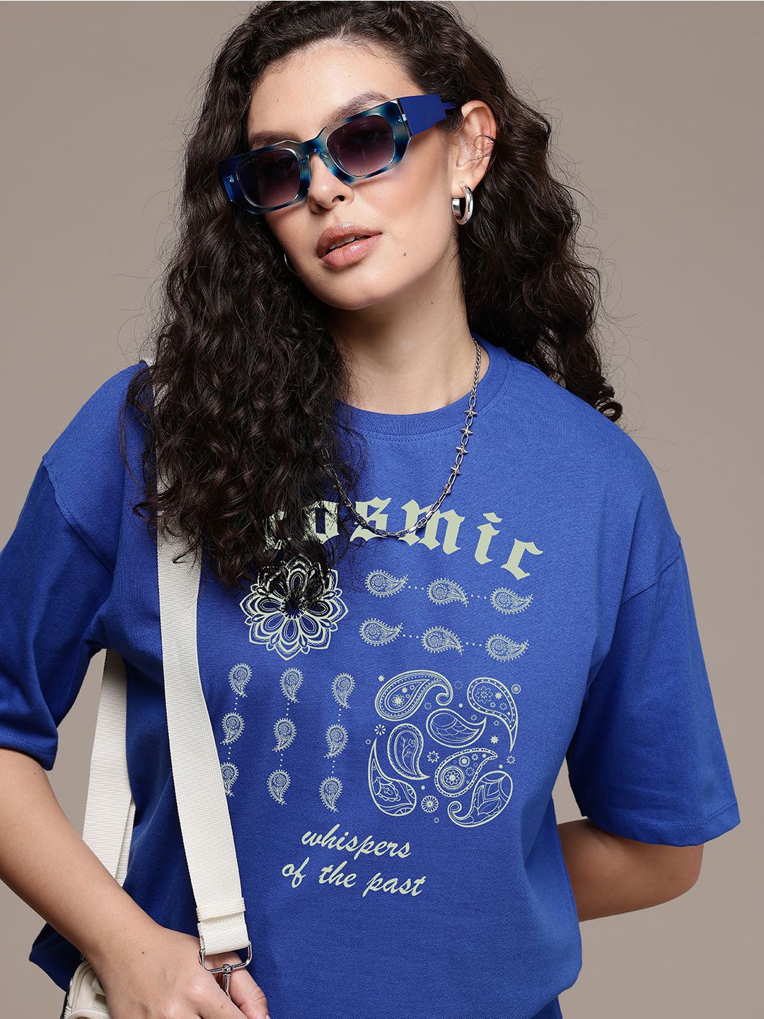 The Roadster Lifestyle Co. Women Graphic Printed Round Neck Cotton Oversized T-shirt, Blue
The Roadster Lifestyle Co. Women Graphic Printed Round Neck Cotton Oversized T-shirt, Blue